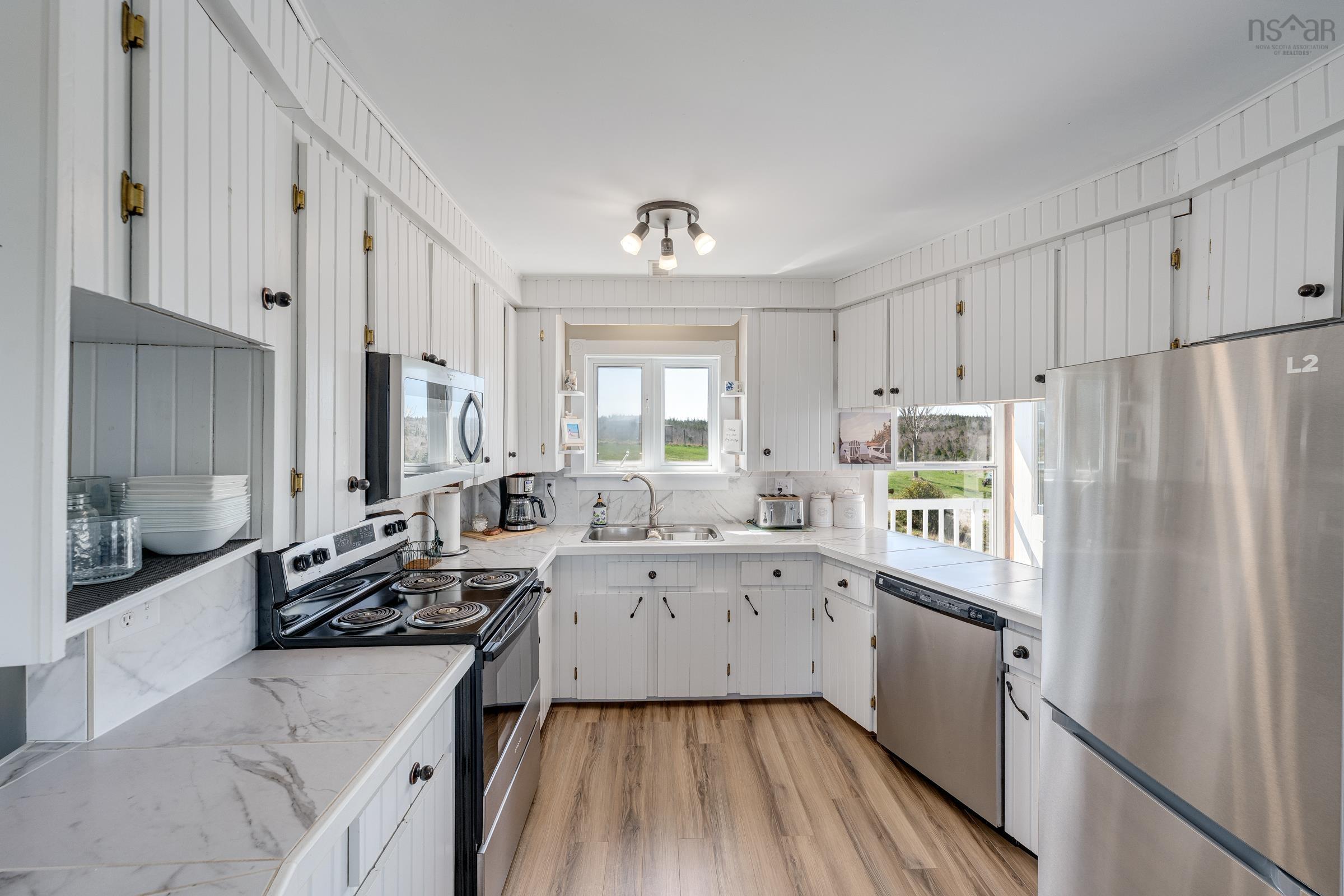 $575,000.00: 59 Lake Darling Road, Darlings Lake