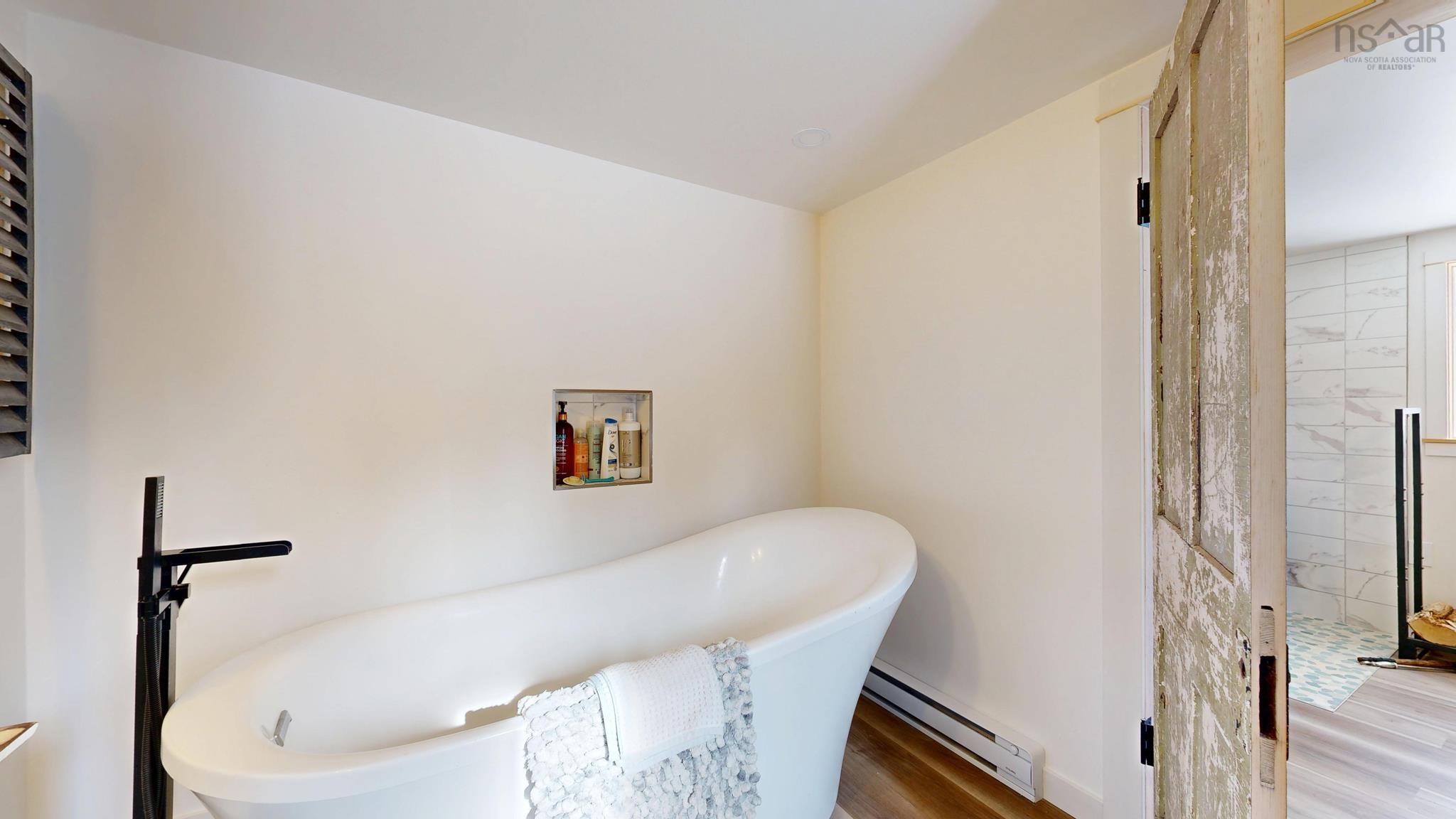 $459,000.00: 104 mount pleasant Road, Brooklyn