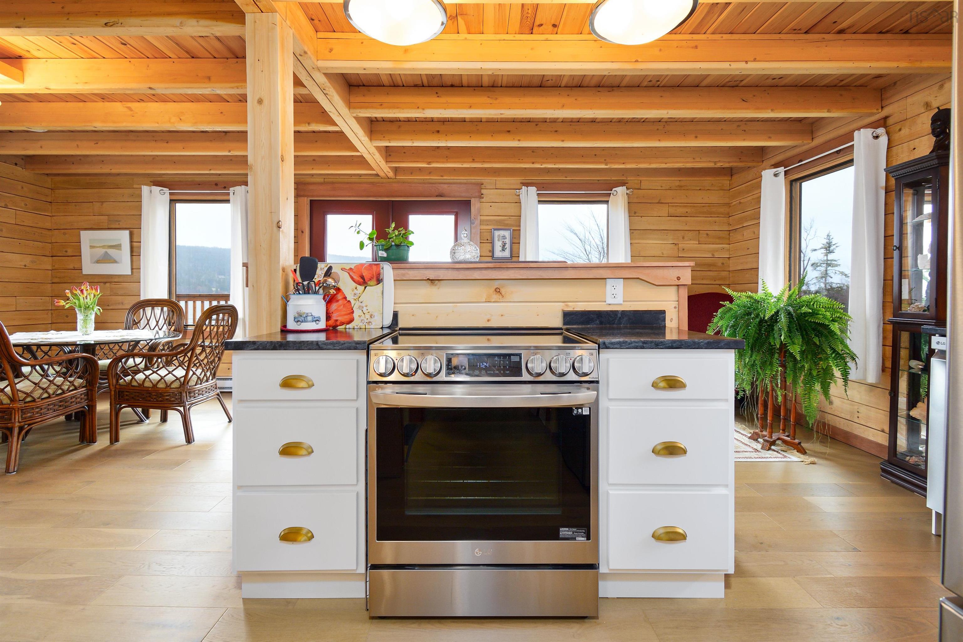 $825,000.00: 1005 205 Highway, Baddeck