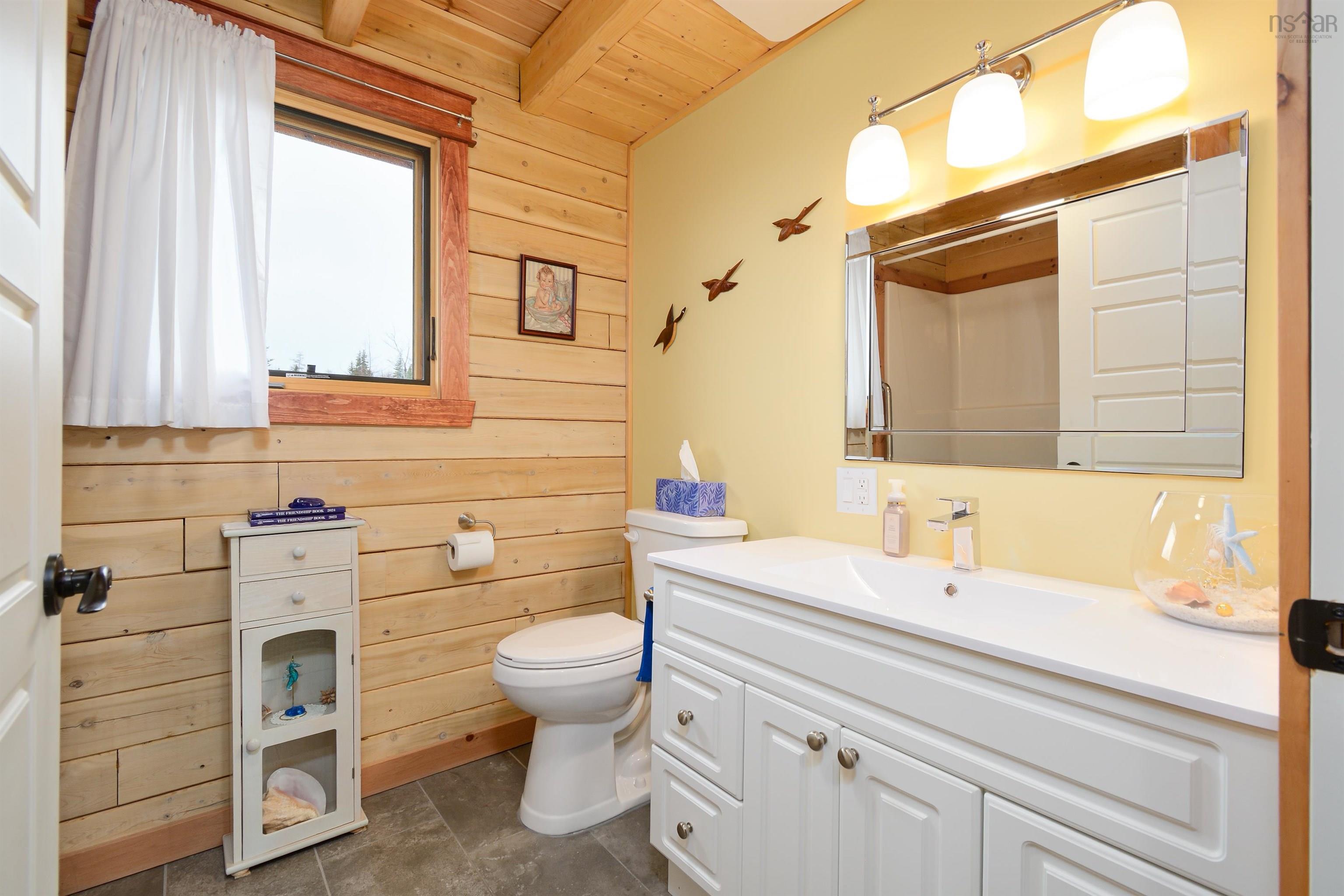 $825,000.00: 1005 205 Highway, Baddeck