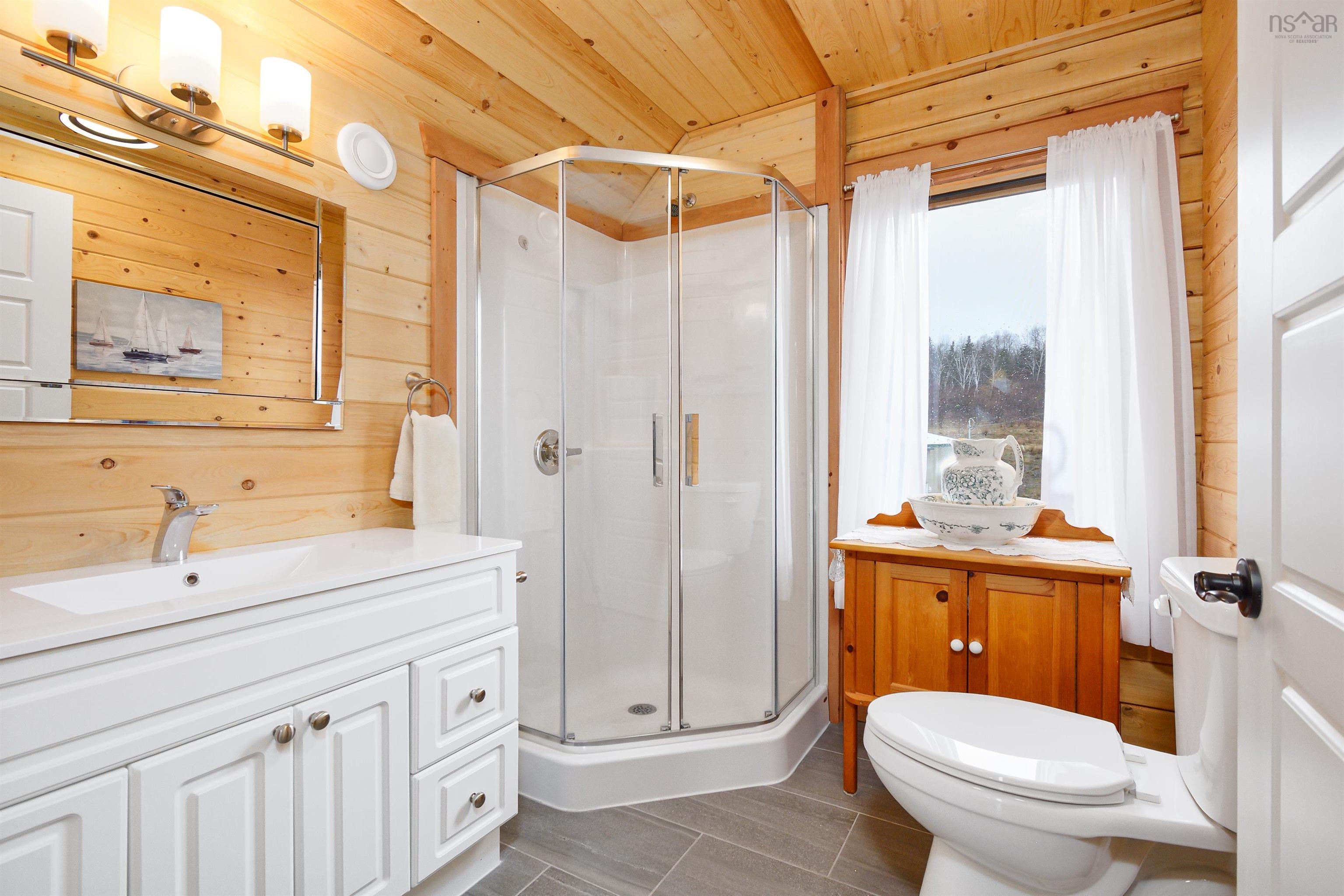 $825,000.00: 1005 205 Highway, Baddeck