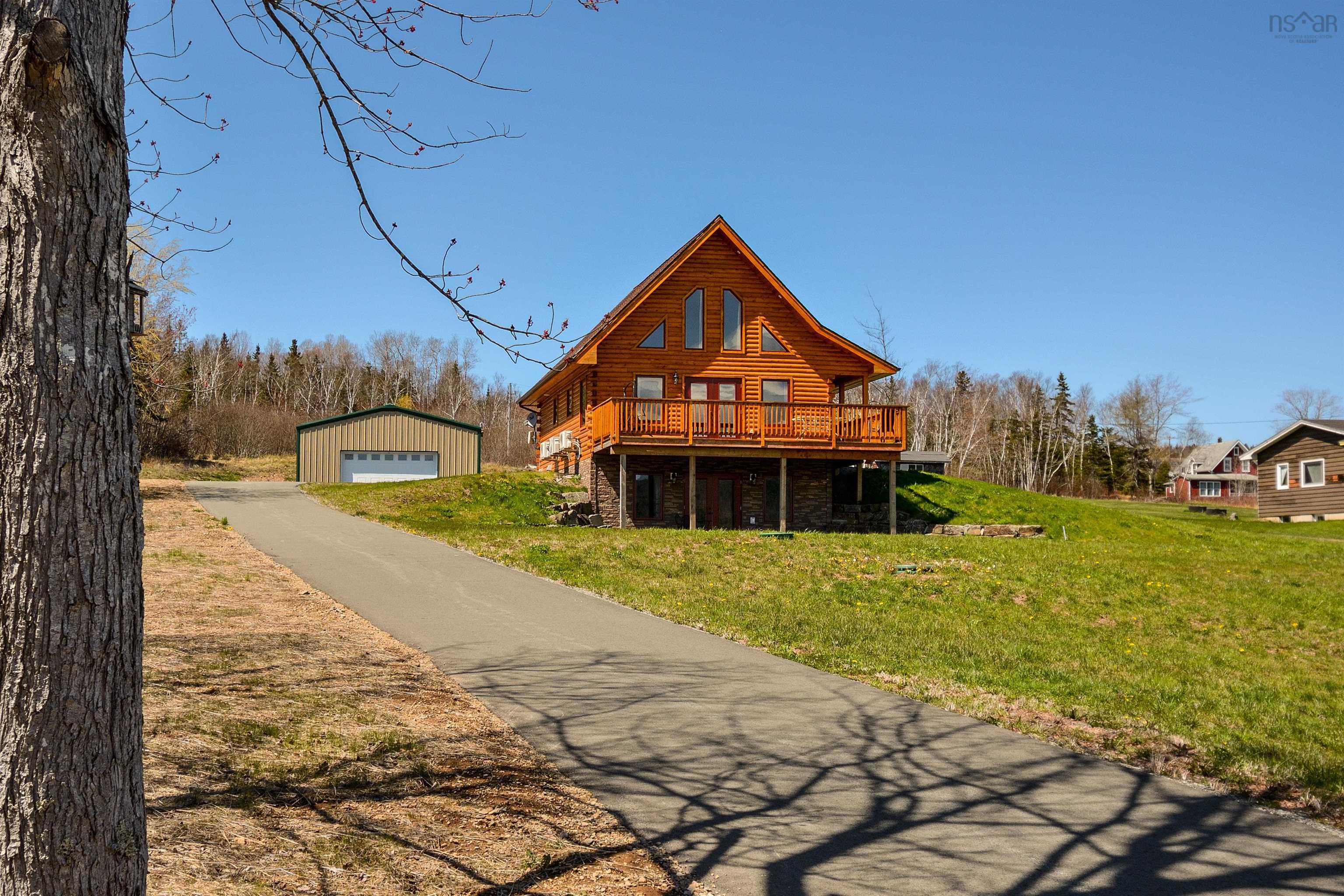 $825,000.00: 1005 205 Highway, Baddeck