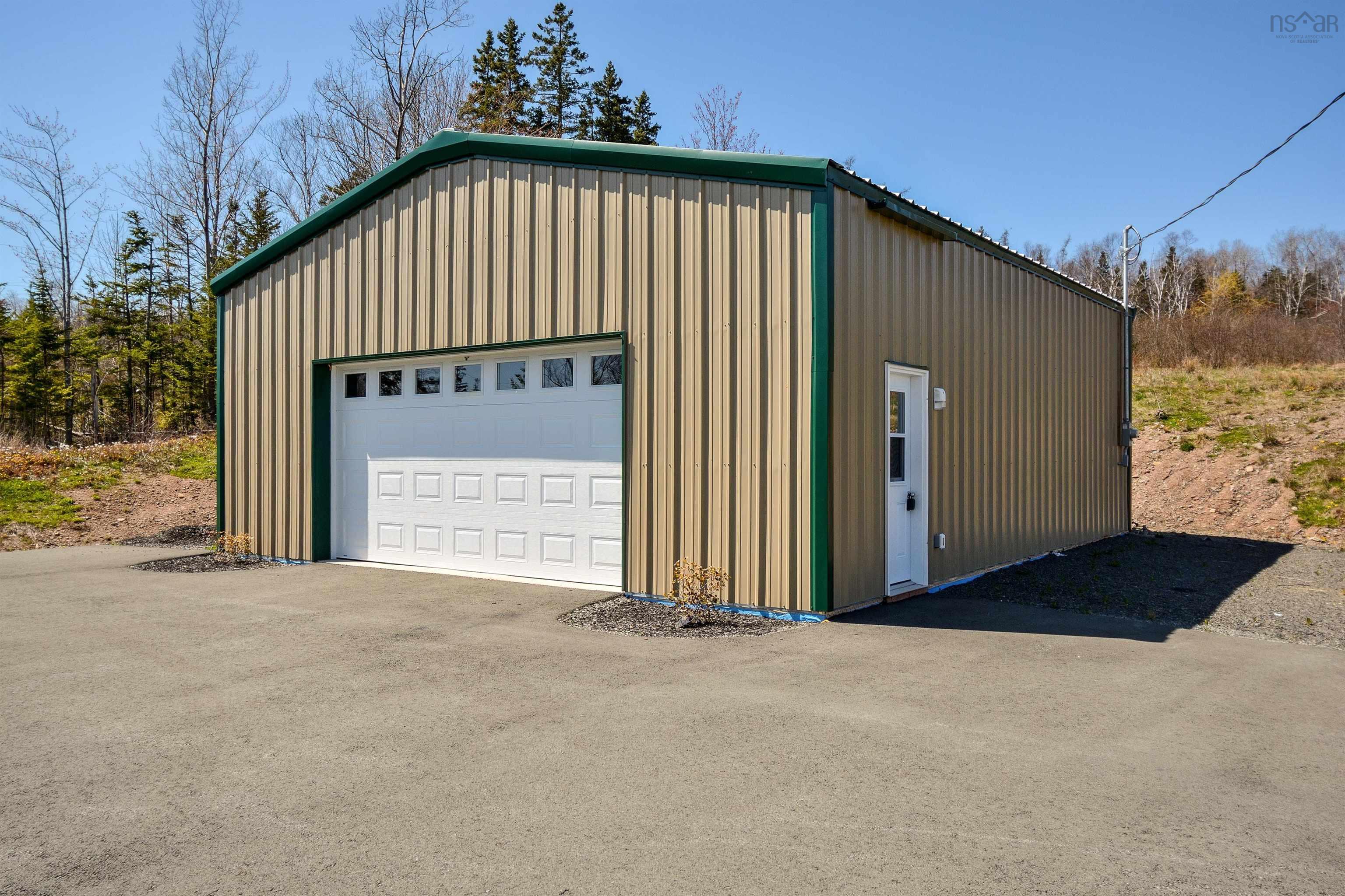 $825,000.00: 1005 205 Highway, Baddeck