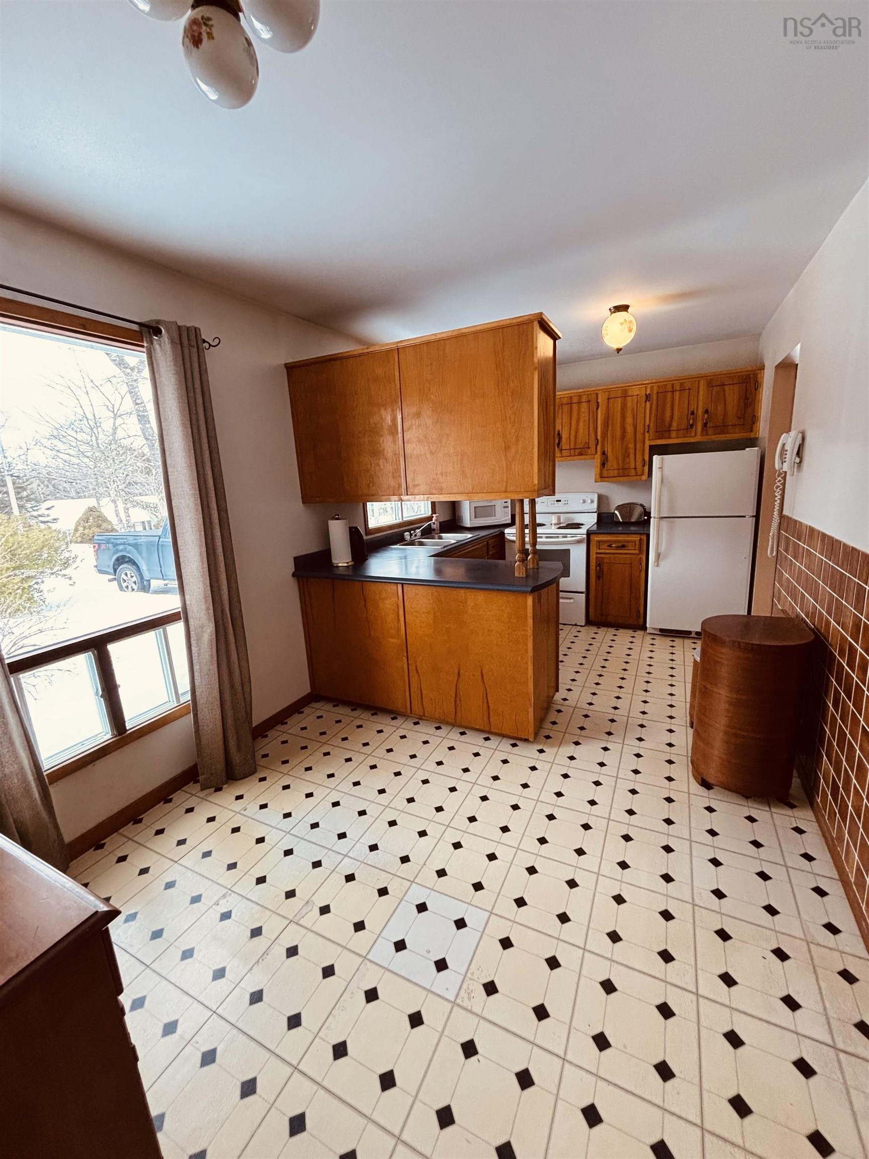 $399,000.00: 77 Forest Village Road, Simms Settlement