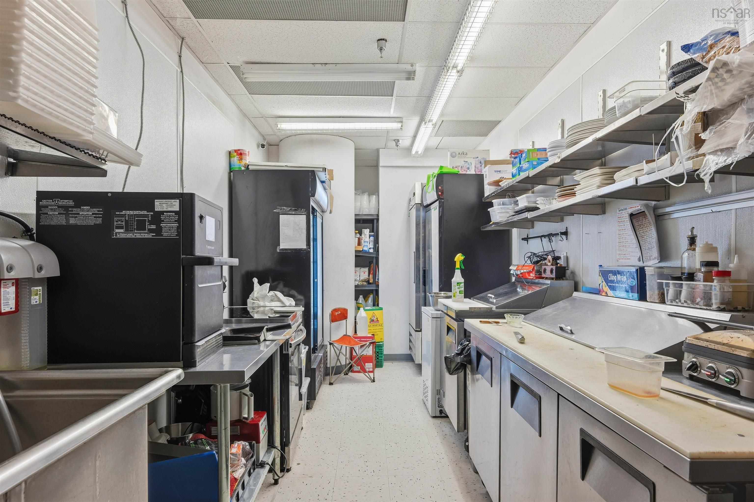 $170,000.00: 200 5657 SPRING GARDEN Road, Halifax Peninsula