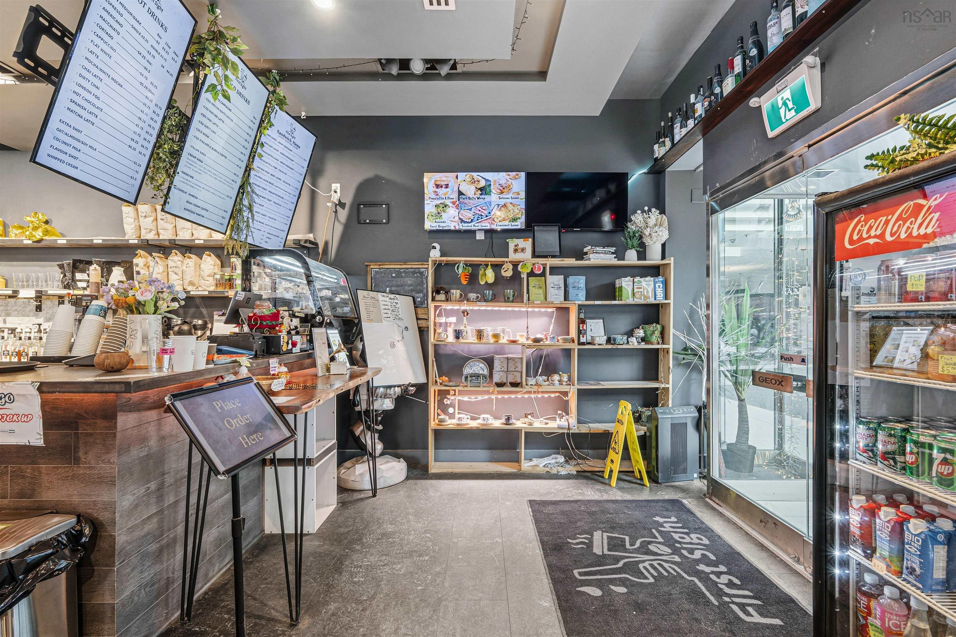 $170,000.00: 200 5657 SPRING GARDEN Road, Halifax Peninsula