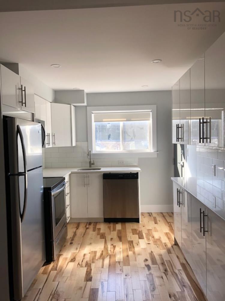 $1,645,000.00: 23 Best Street, Dartmouth