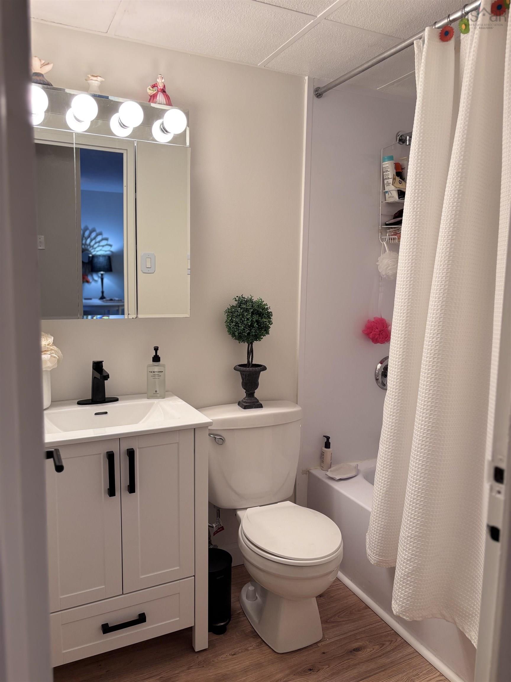 $297,000.00: 1002 5572 North Ridge Road, Halifax