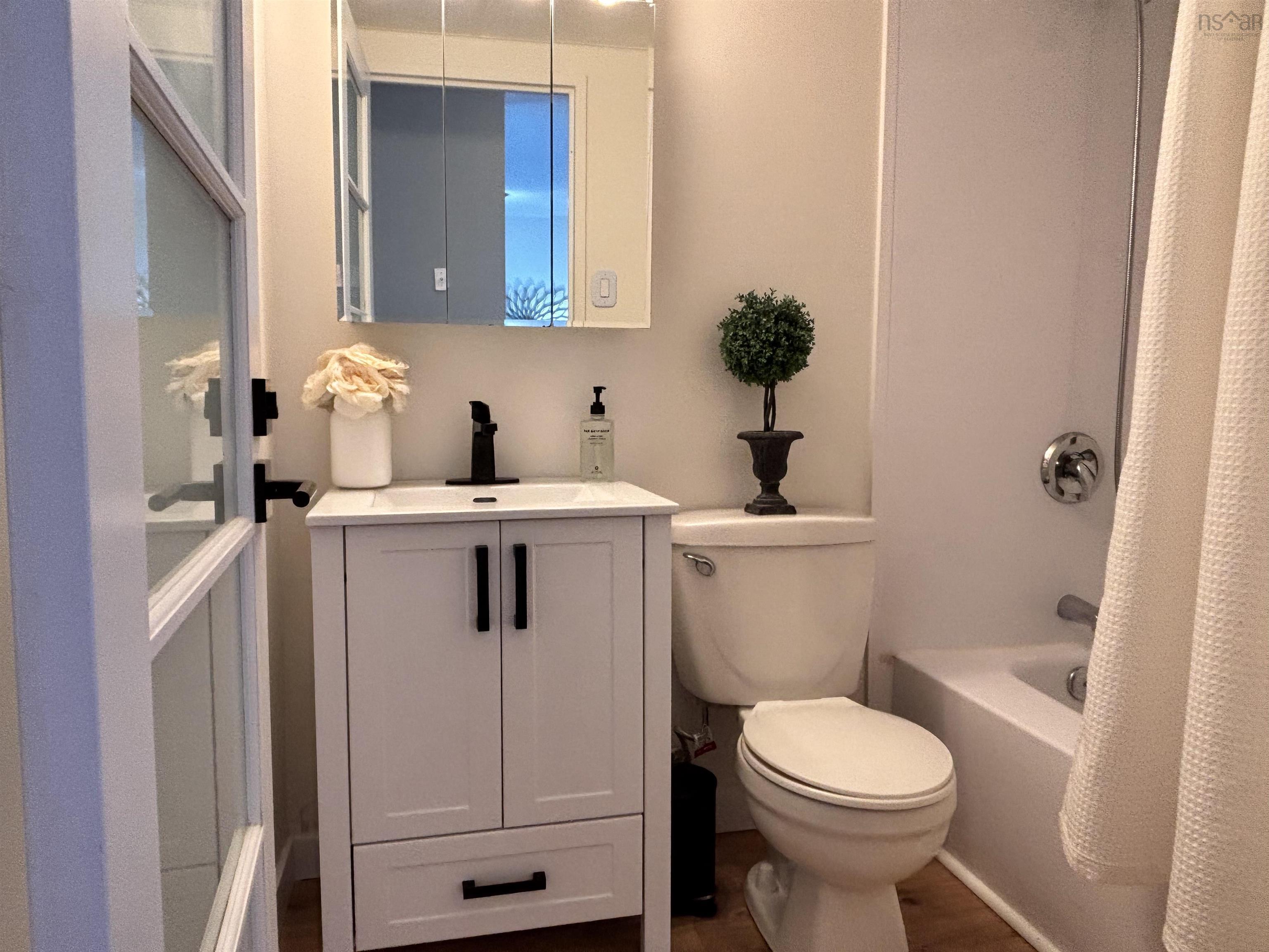 1002 5572 North Ridge Road, Halifax, NS (MLS 202602445)