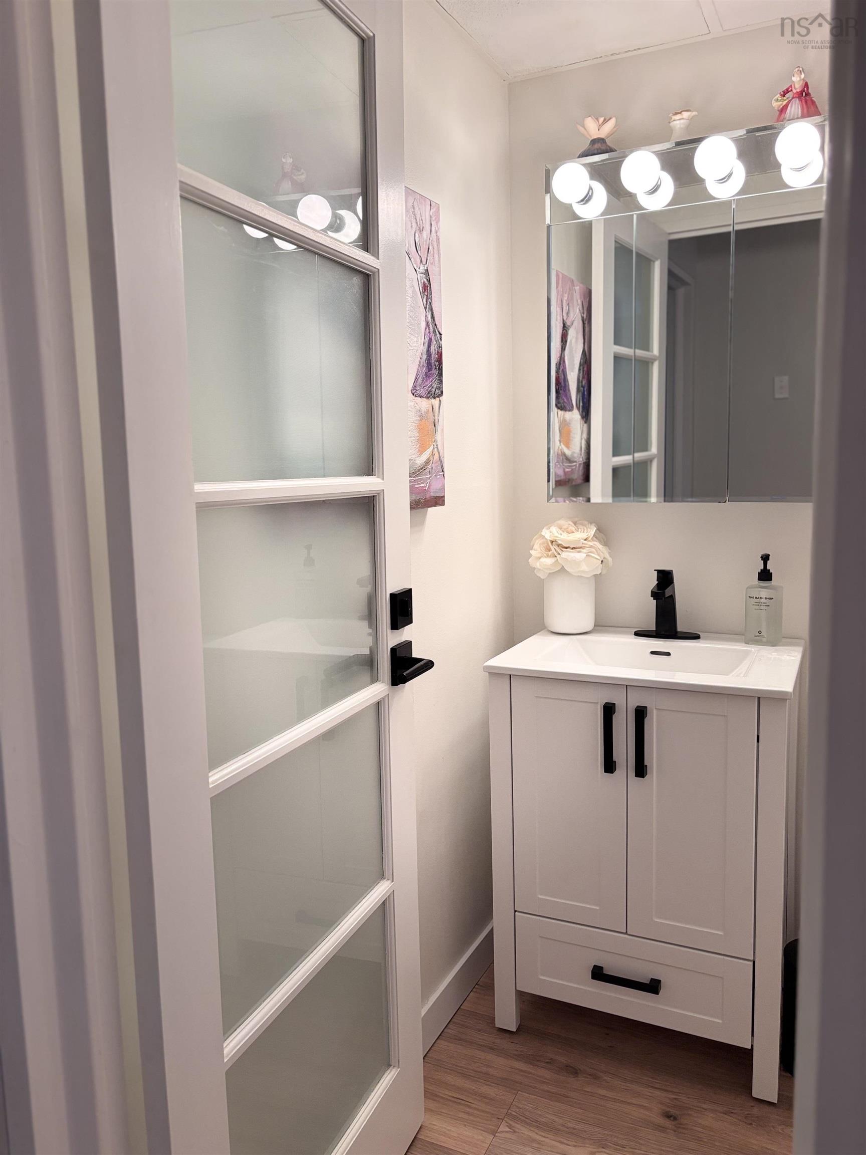 $297,000.00: 1002 5572 North Ridge Road, Halifax