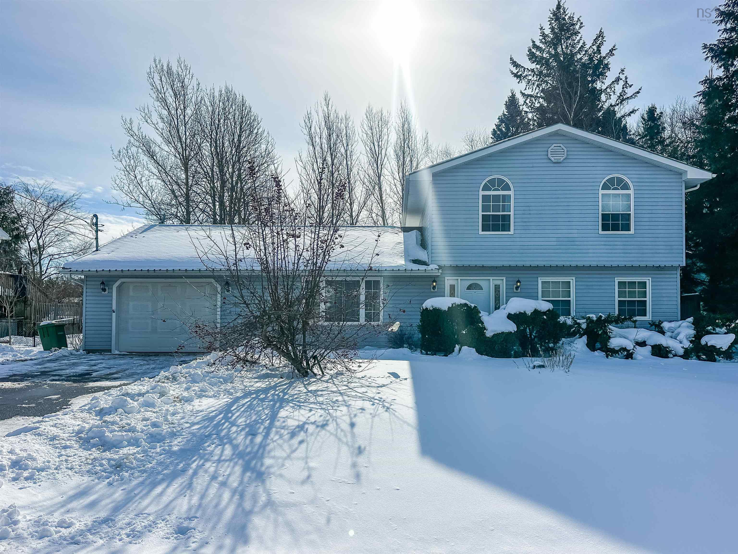 $445,000.00: 939 Parkside Drive, Centreville