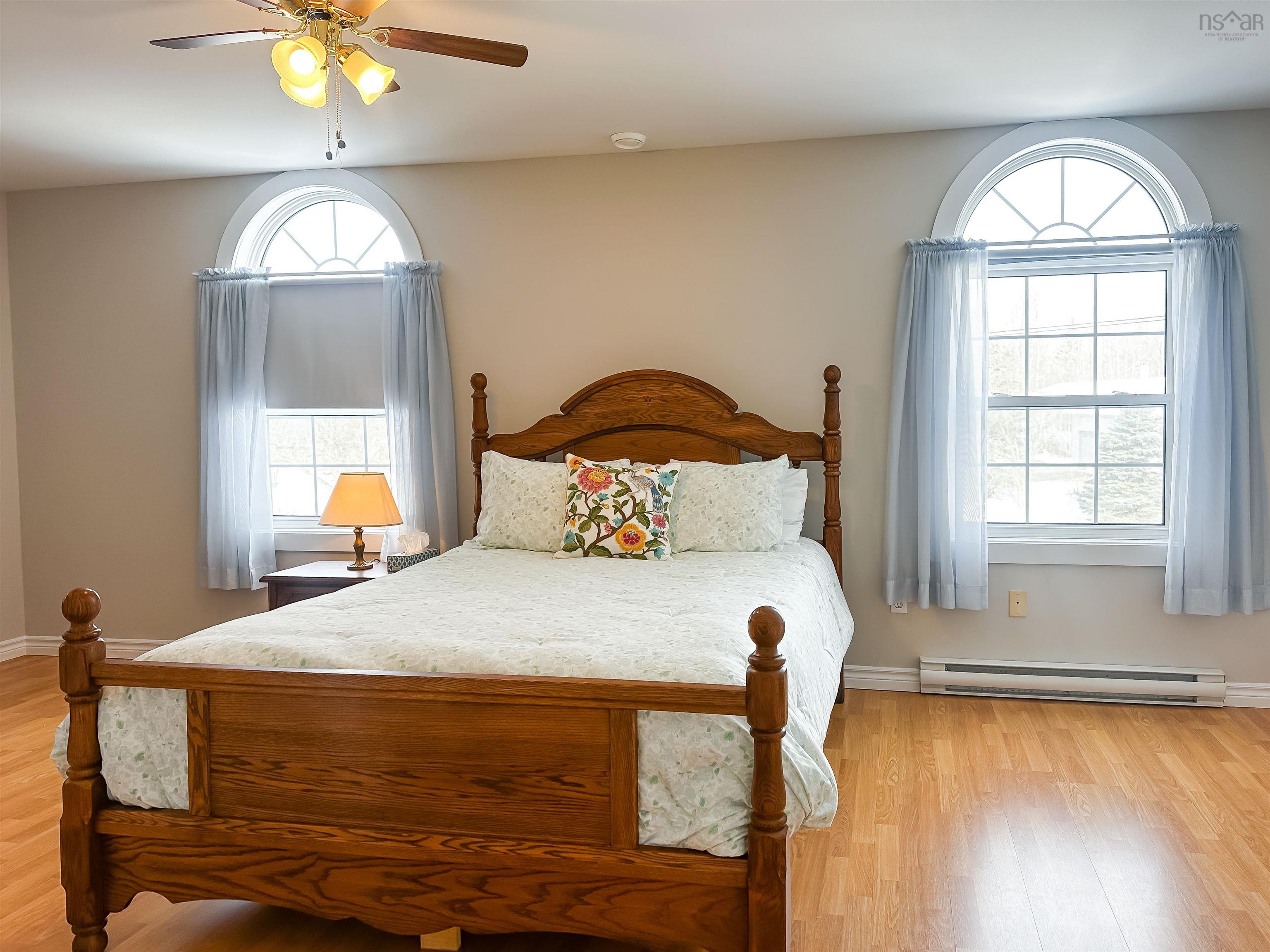 $445,000.00: 939 Parkside Drive, Centreville