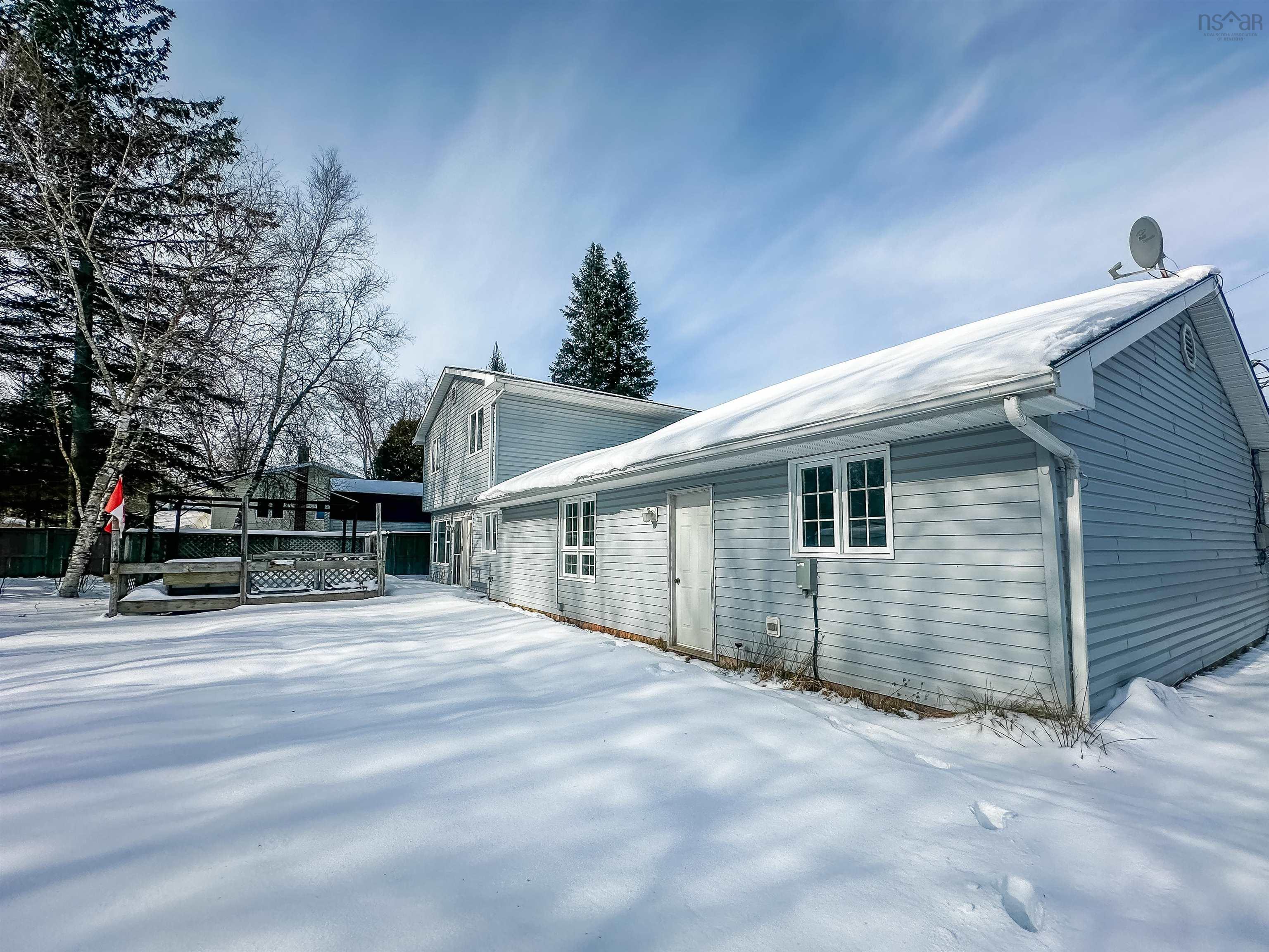 $445,000.00: 939 Parkside Drive, Centreville