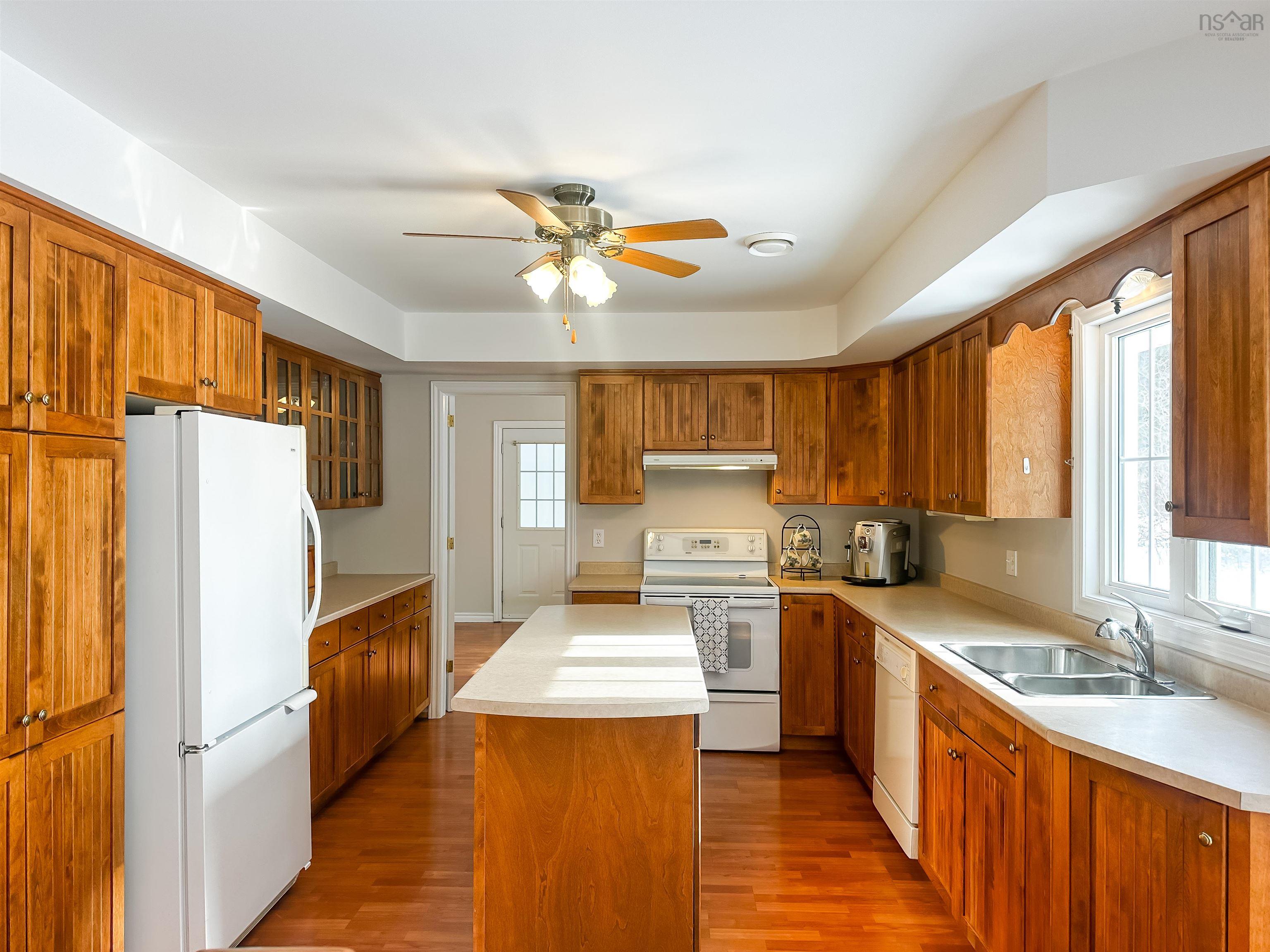 $445,000.00: 939 Parkside Drive, Centreville