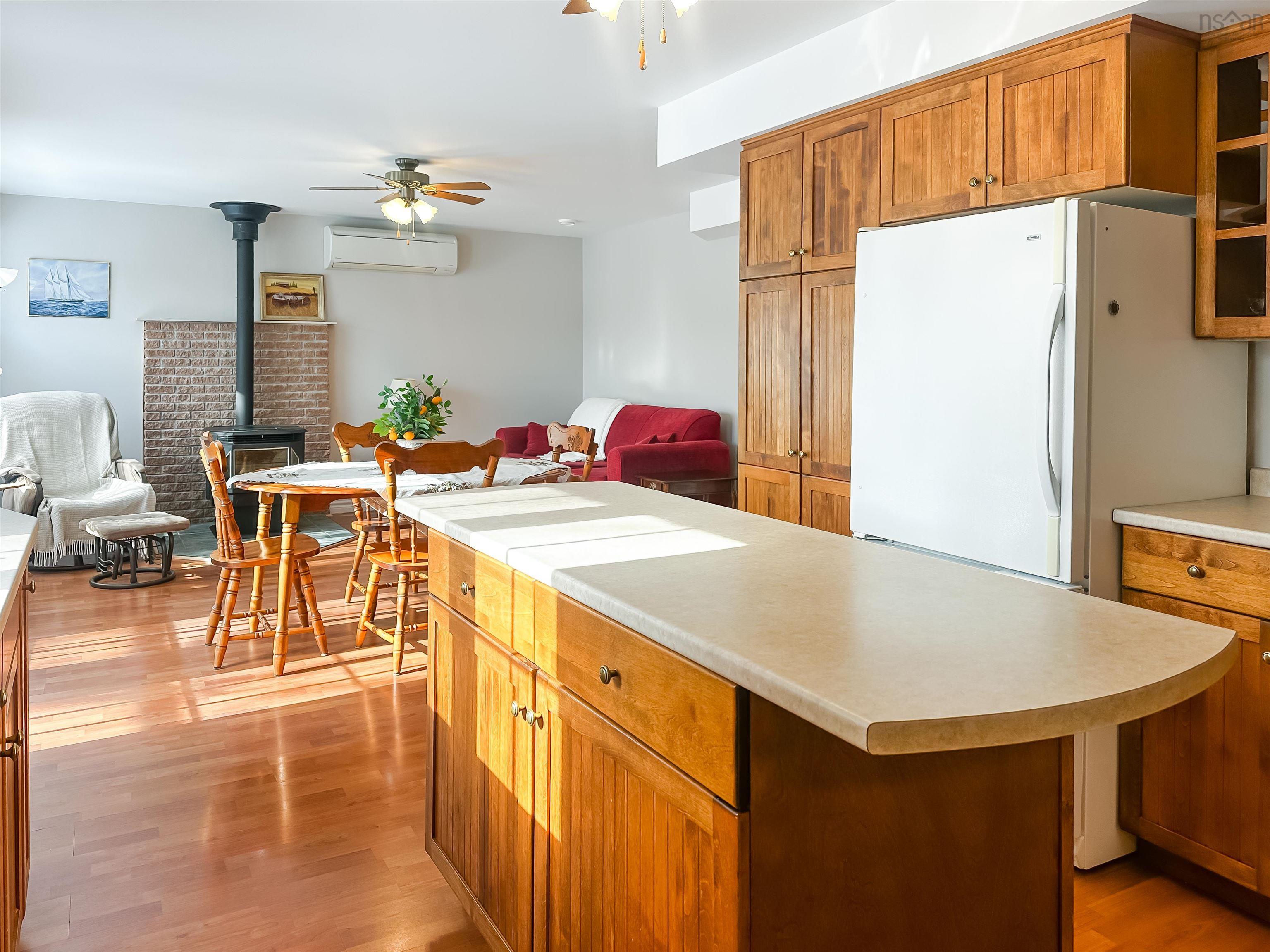 $445,000.00: 939 Parkside Drive, Centreville