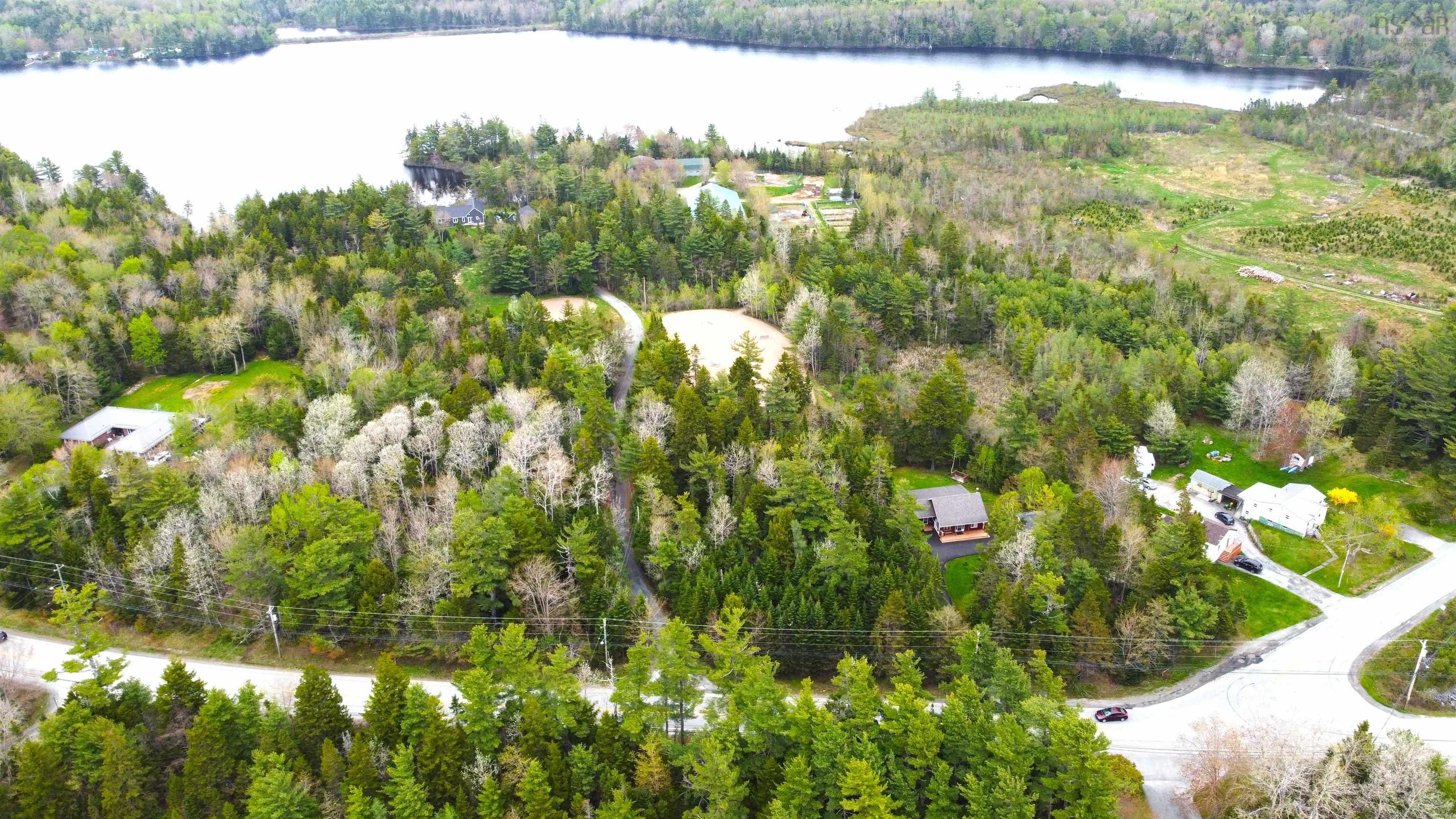 $1,250,000.00: 401 Highway 1, Mount Uniacke