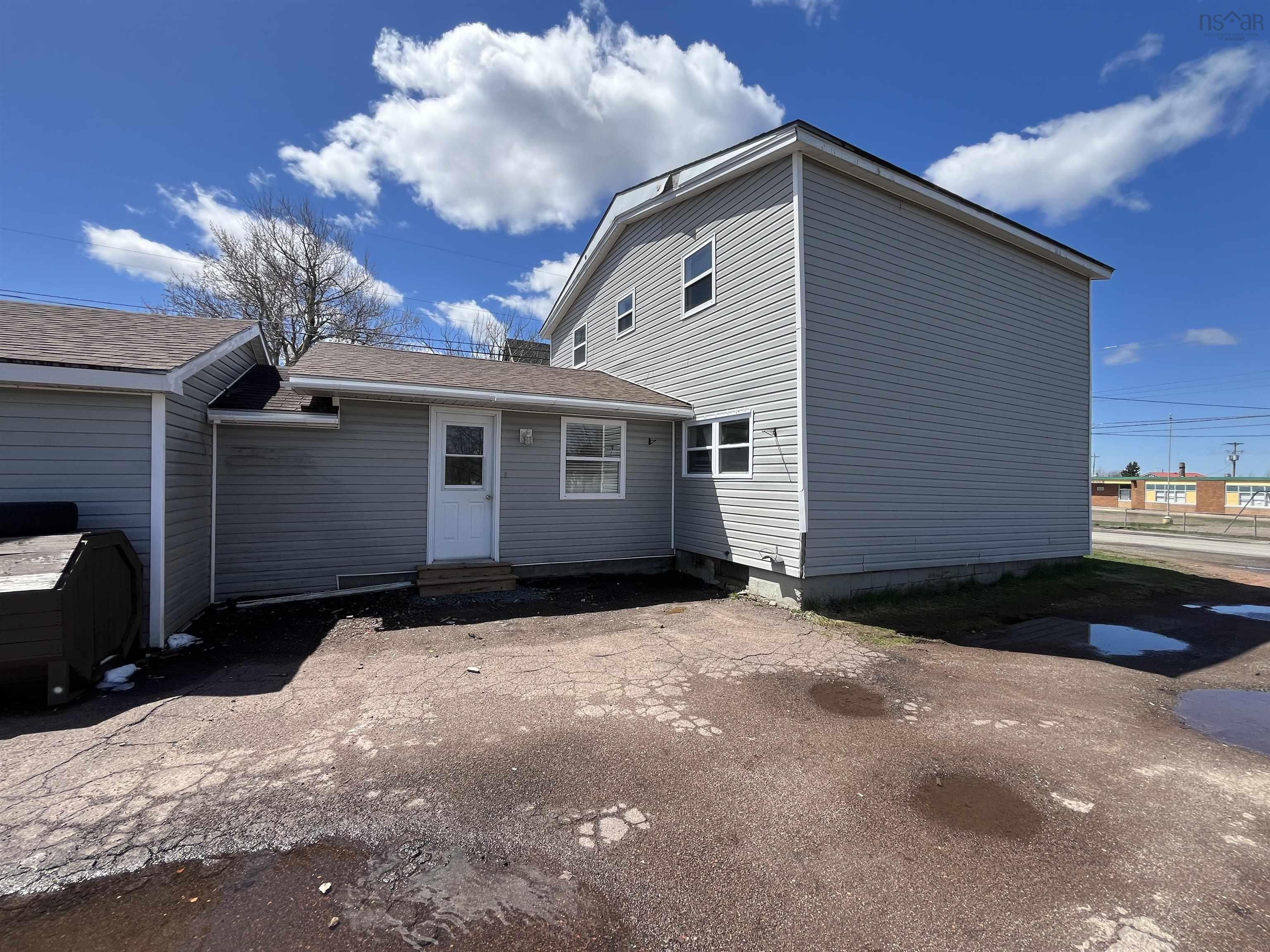 $180,000.00: 68 Mcgee Street, Springhill