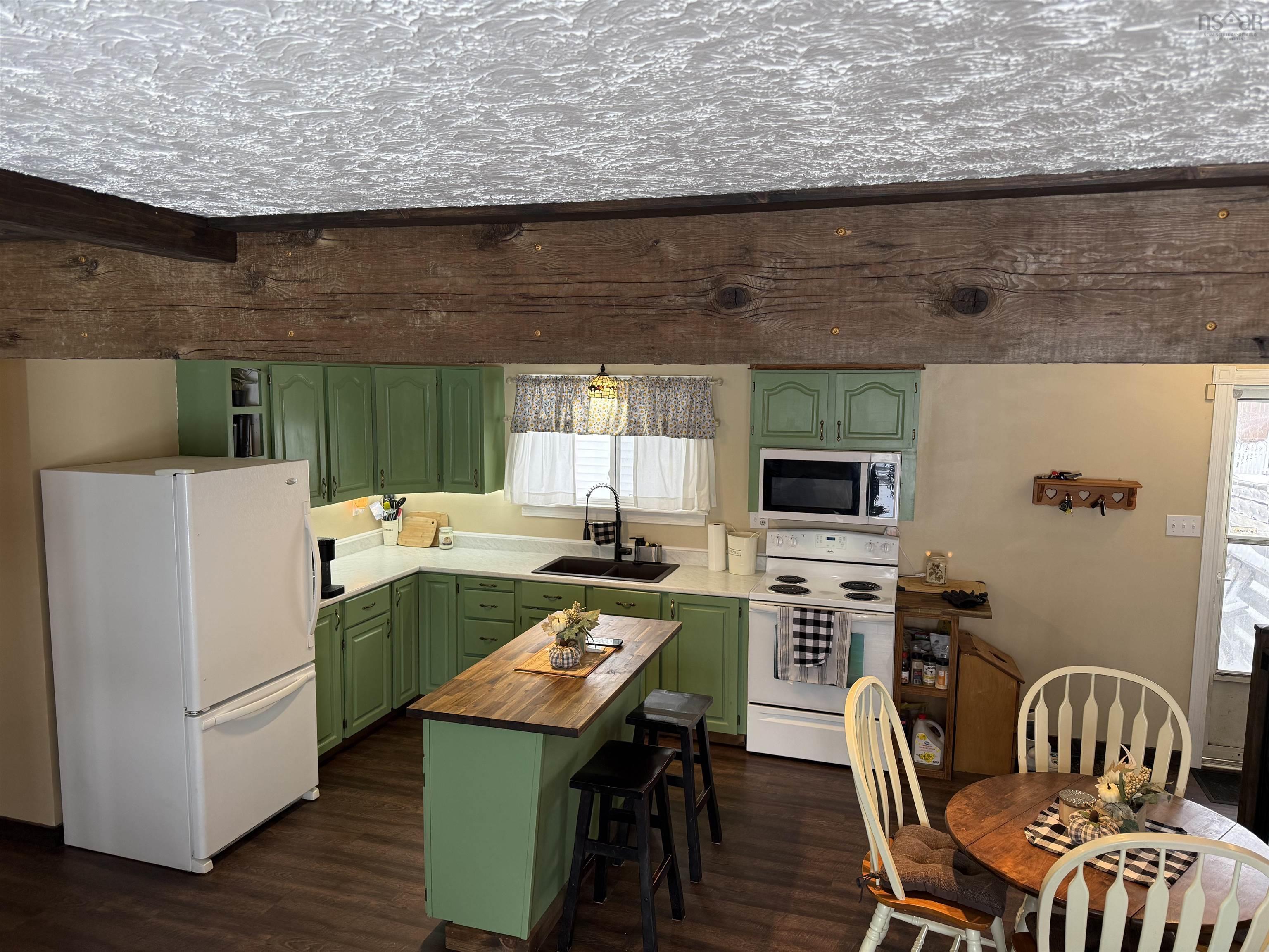 $349,900.00: 1668 Mackay Street, Westville