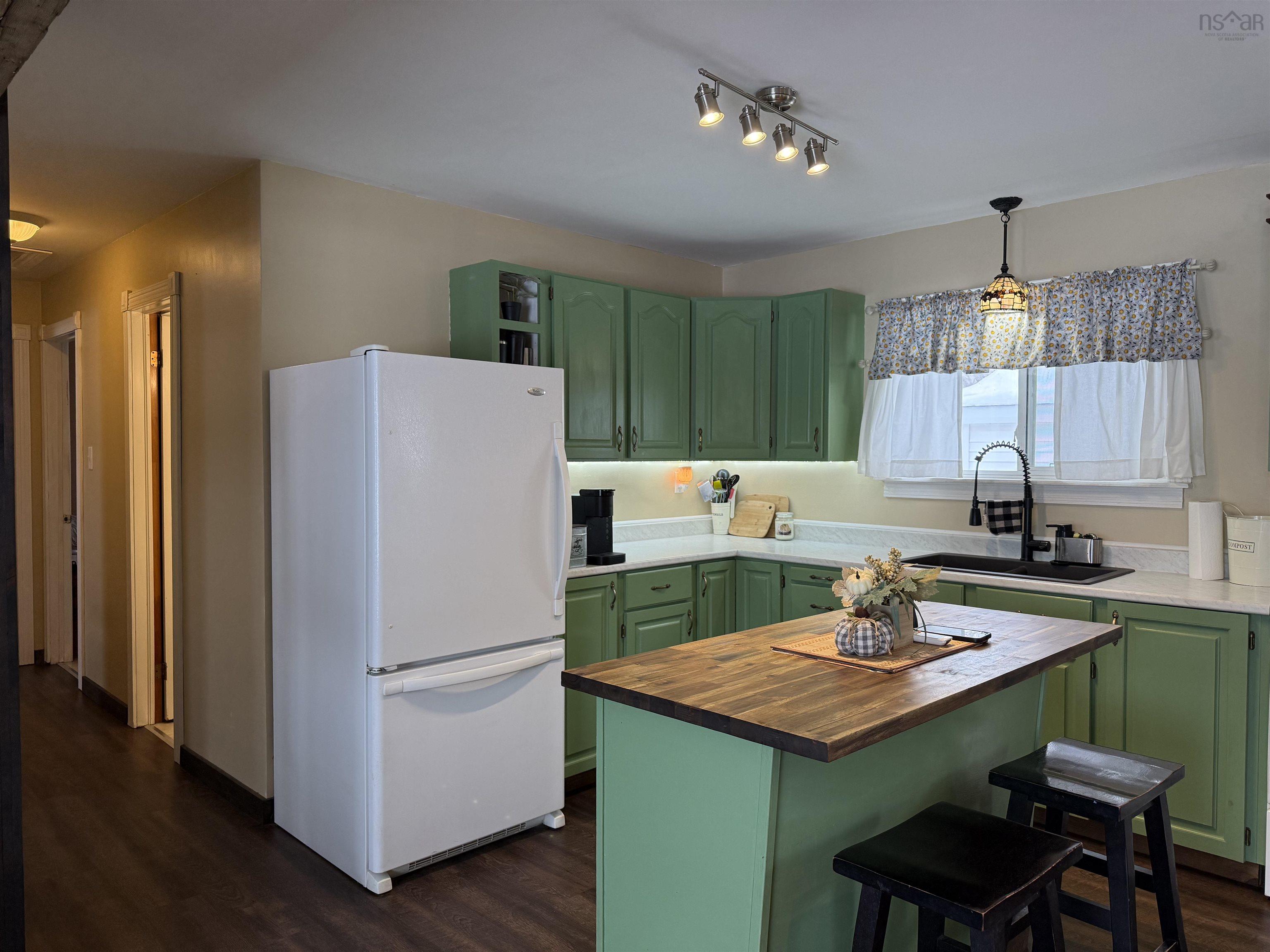 $349,900.00: 1668 Mackay Street, Westville