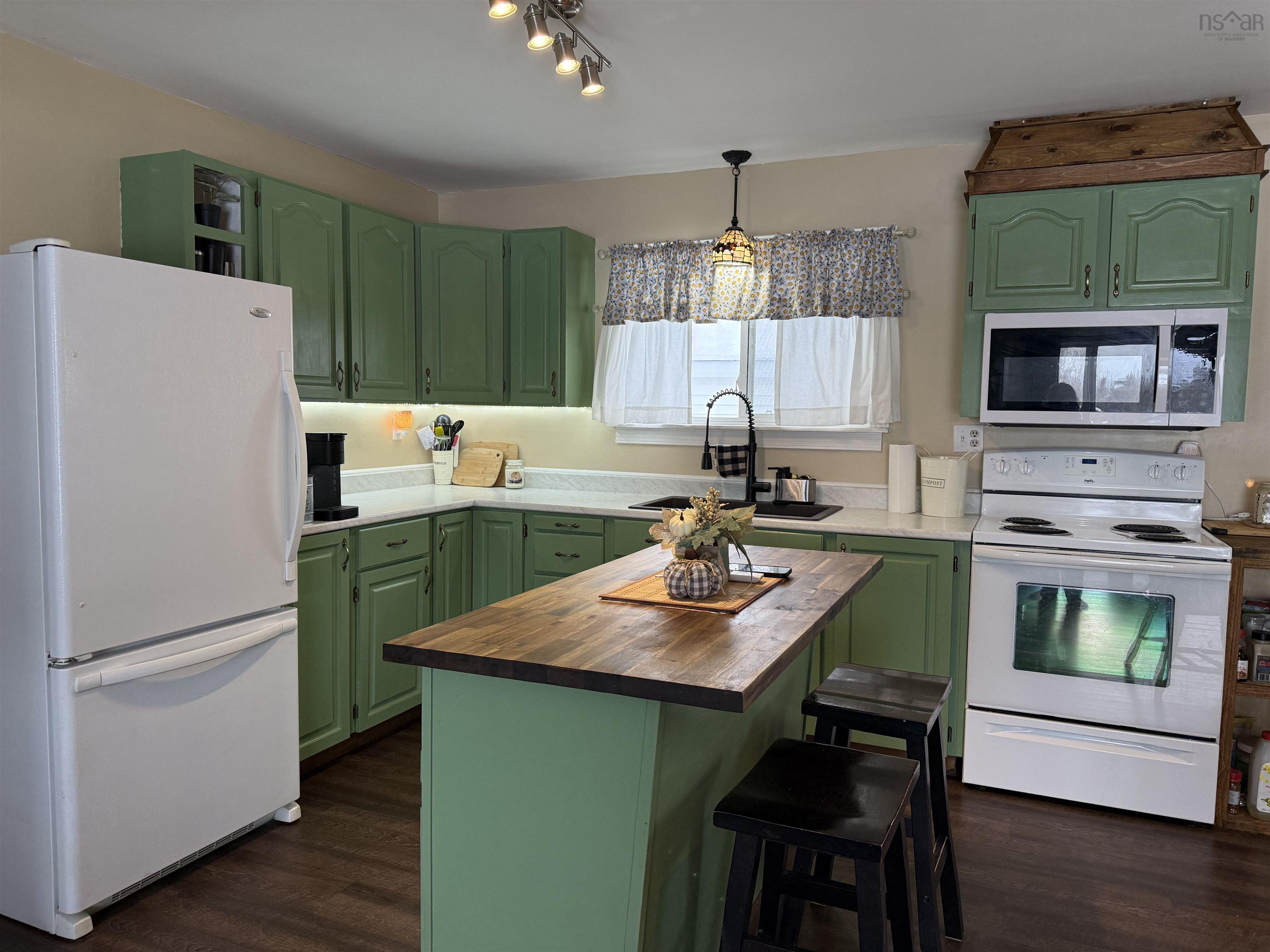 $349,900.00: 1668 Mackay Street, Westville