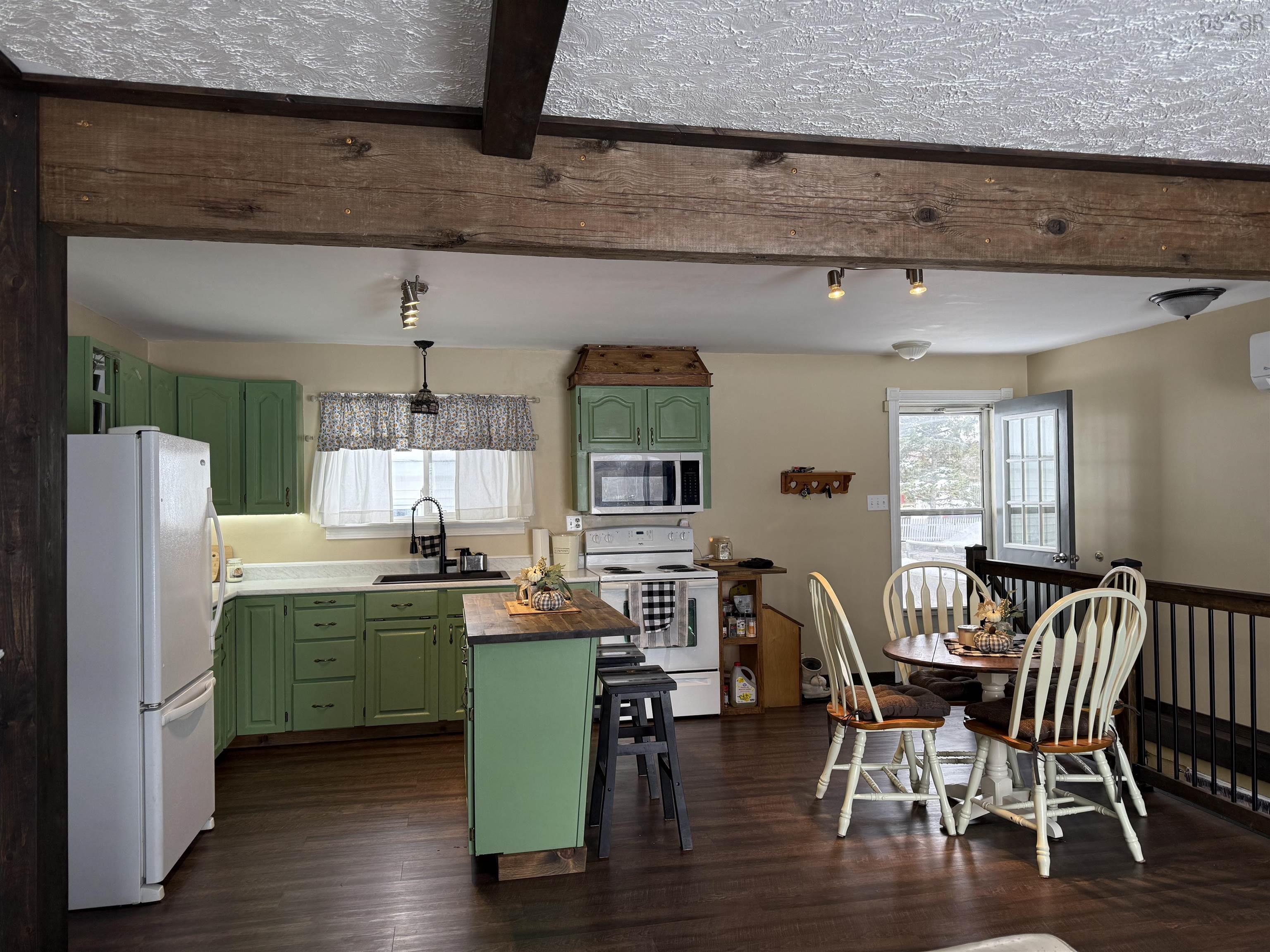 $349,900.00: 1668 Mackay Street, Westville