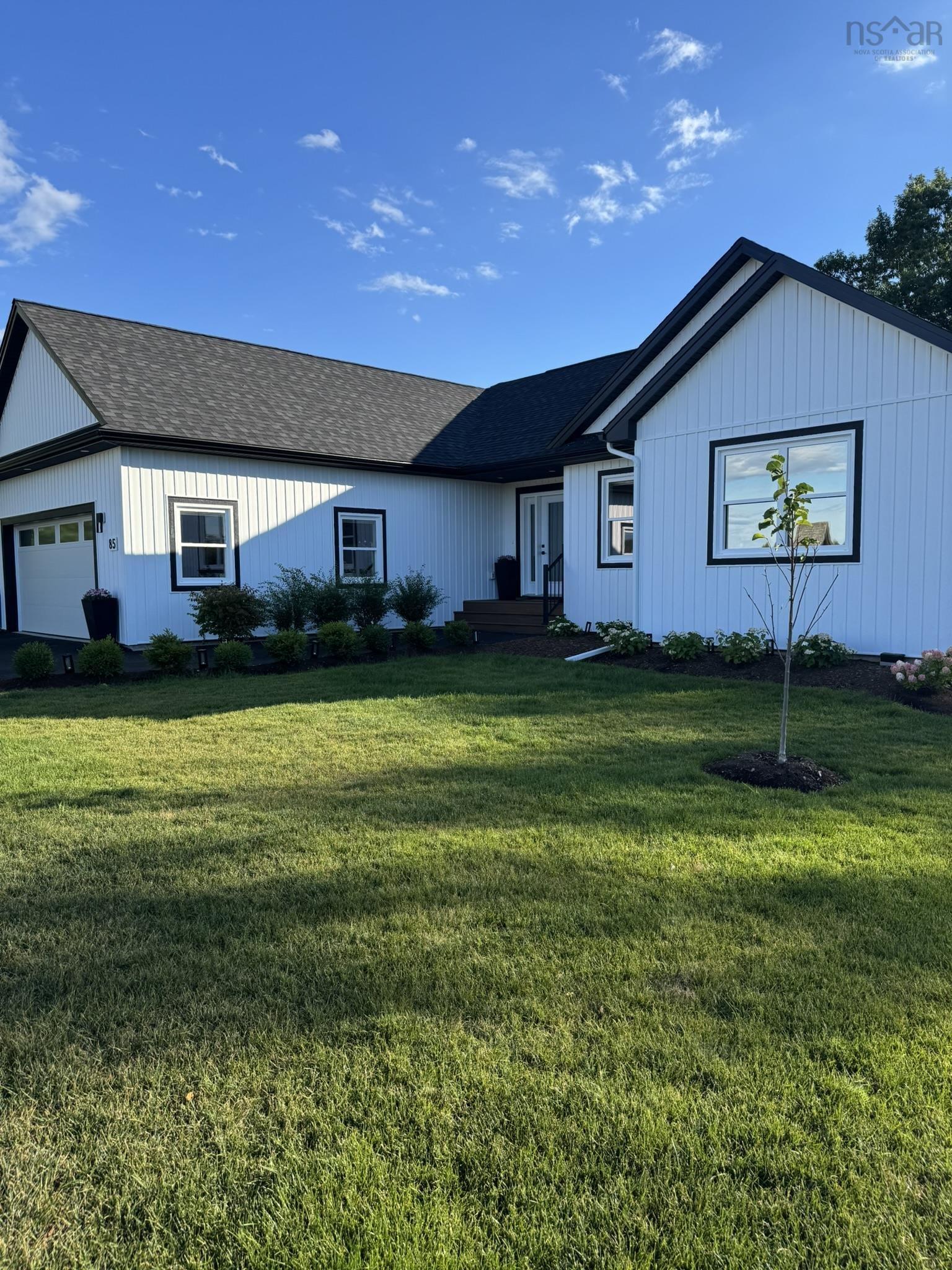 $949,000.00: 85 Steeple View Drive, Port Williams