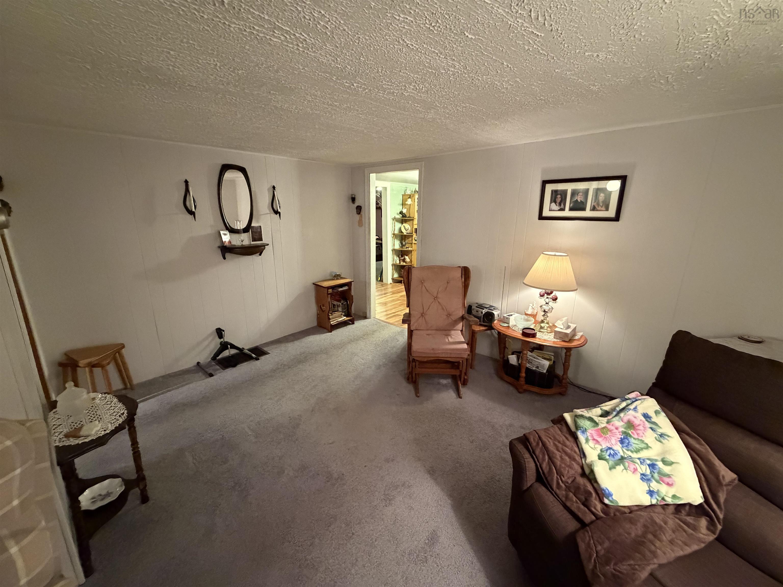 $264,900.00: 1109 Highway 236, South Maitland