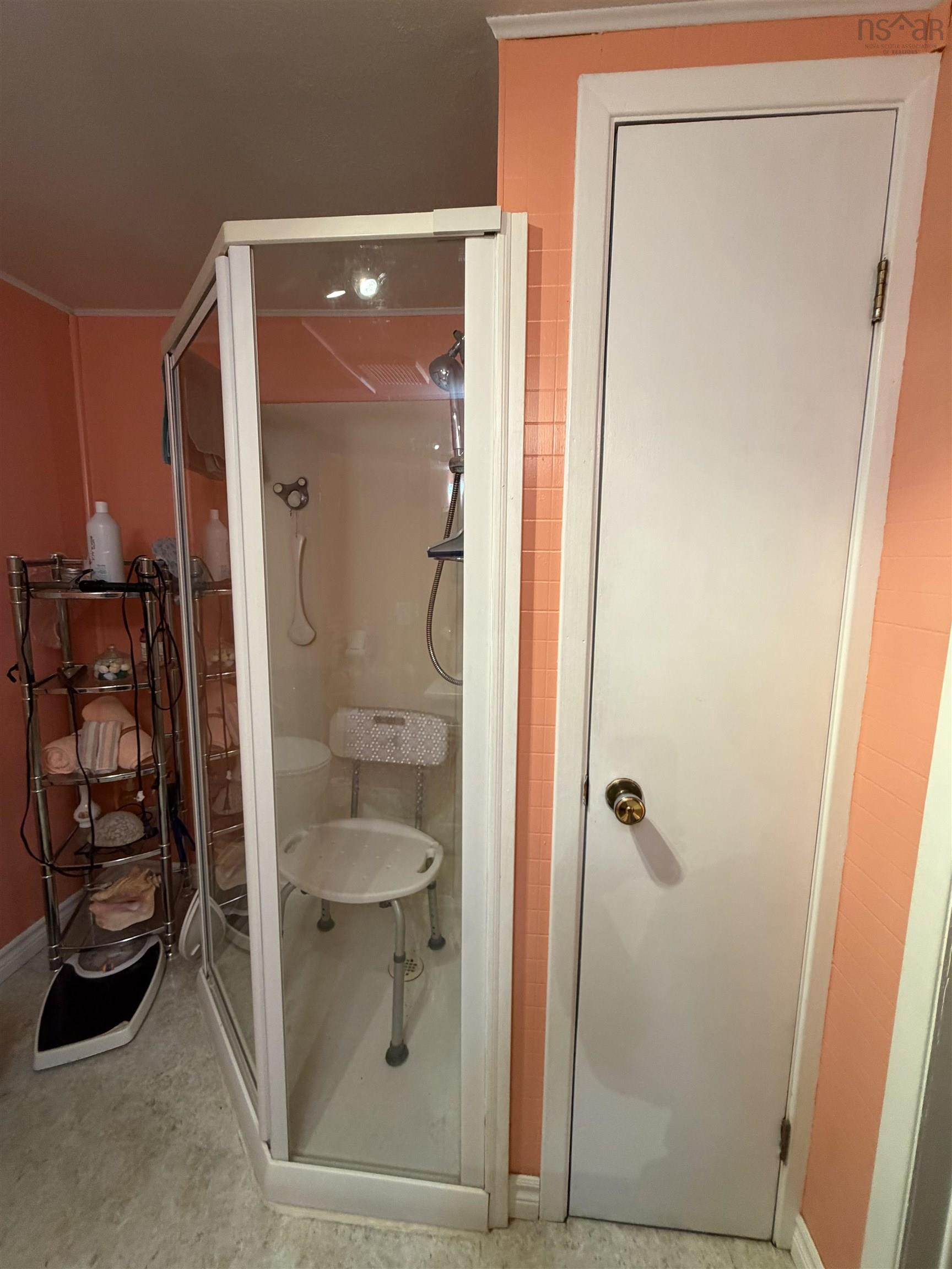 $264,900.00: 1109 Highway 236, South Maitland