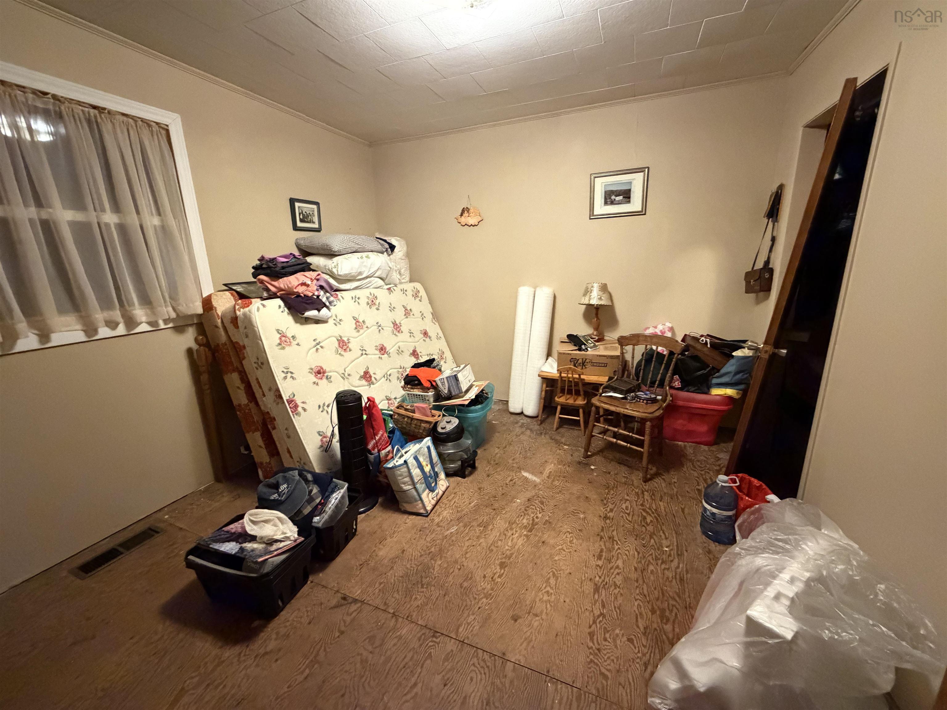 $264,900.00: 1109 Highway 236, South Maitland