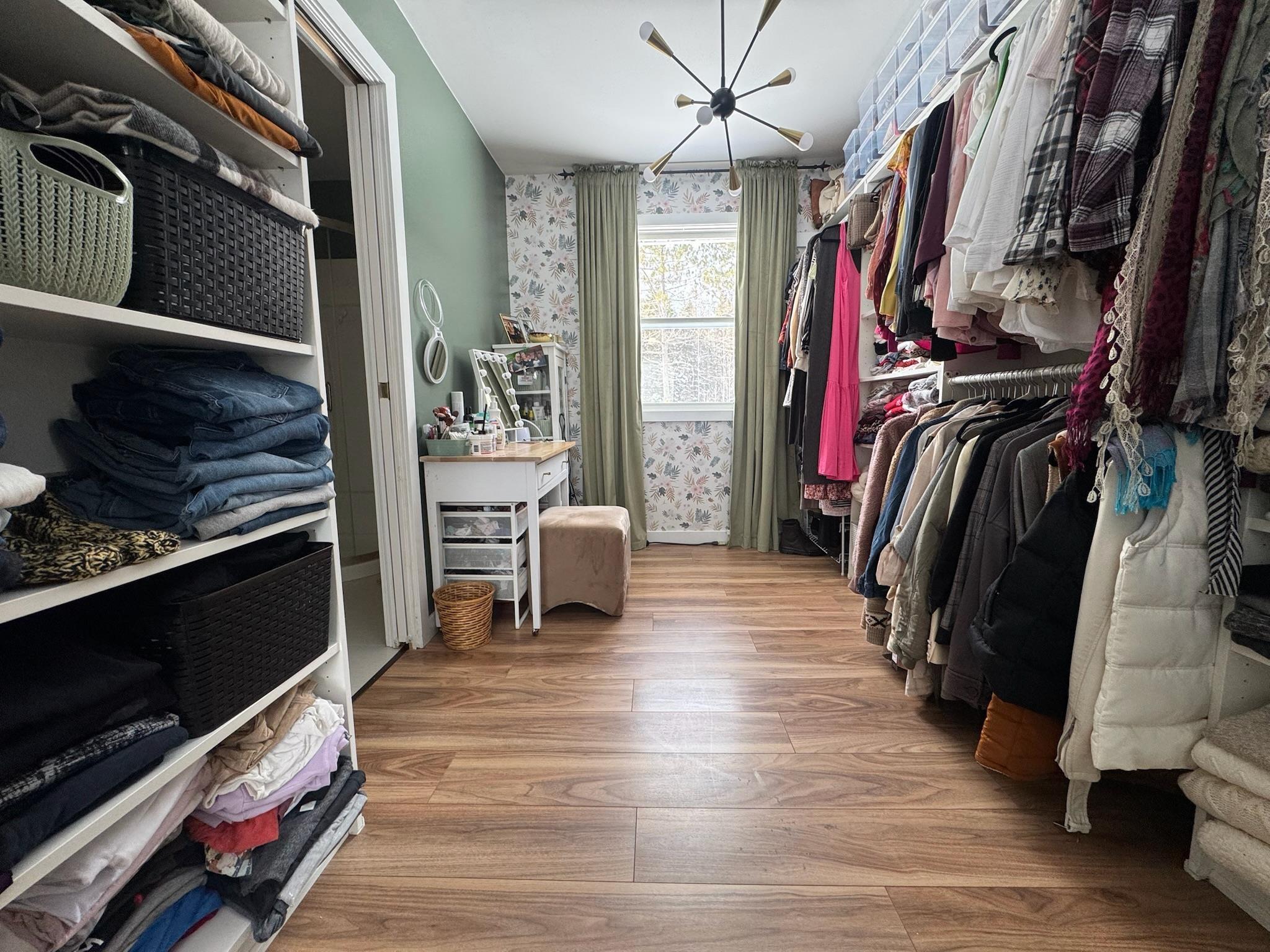 $320,000.00: 4057 105 Highway, Glendale