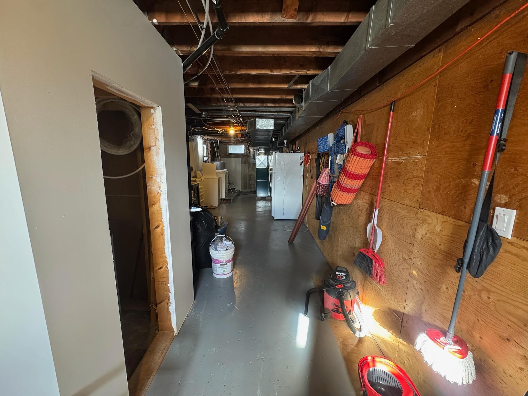 $320,000.00: 4057 105 Highway, Glendale