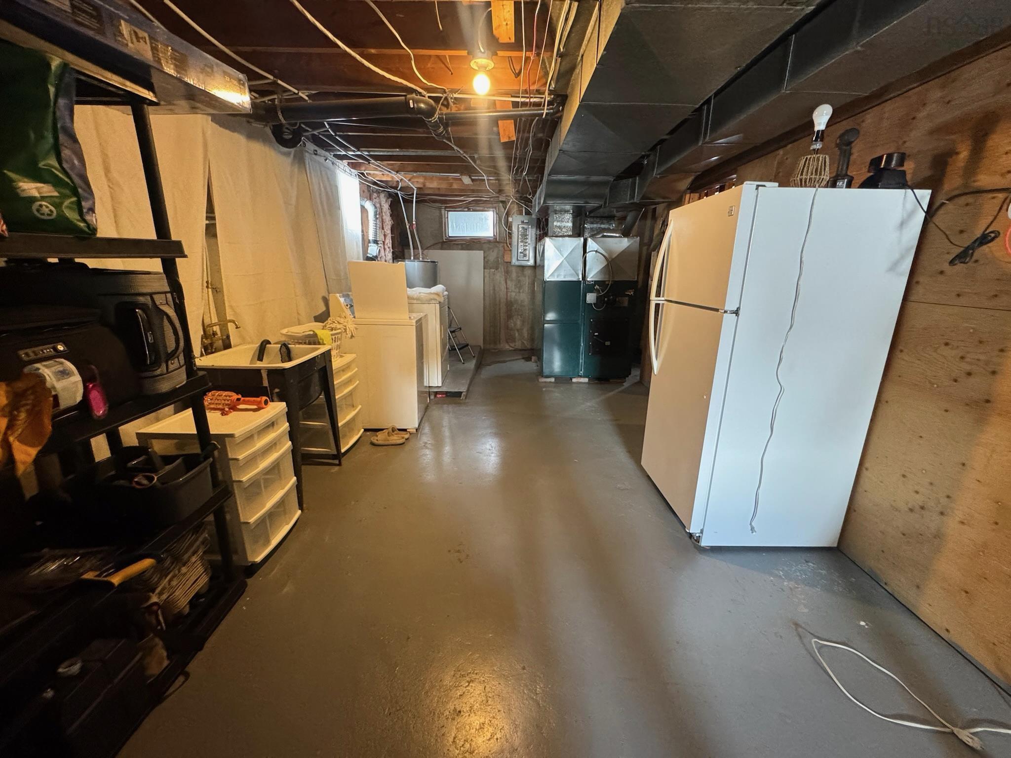 $320,000.00: 4057 105 Highway, Glendale