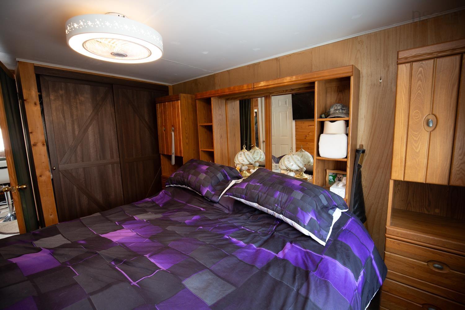 $499,000.00: 402 SMITH POINT Road, Fox Harbour