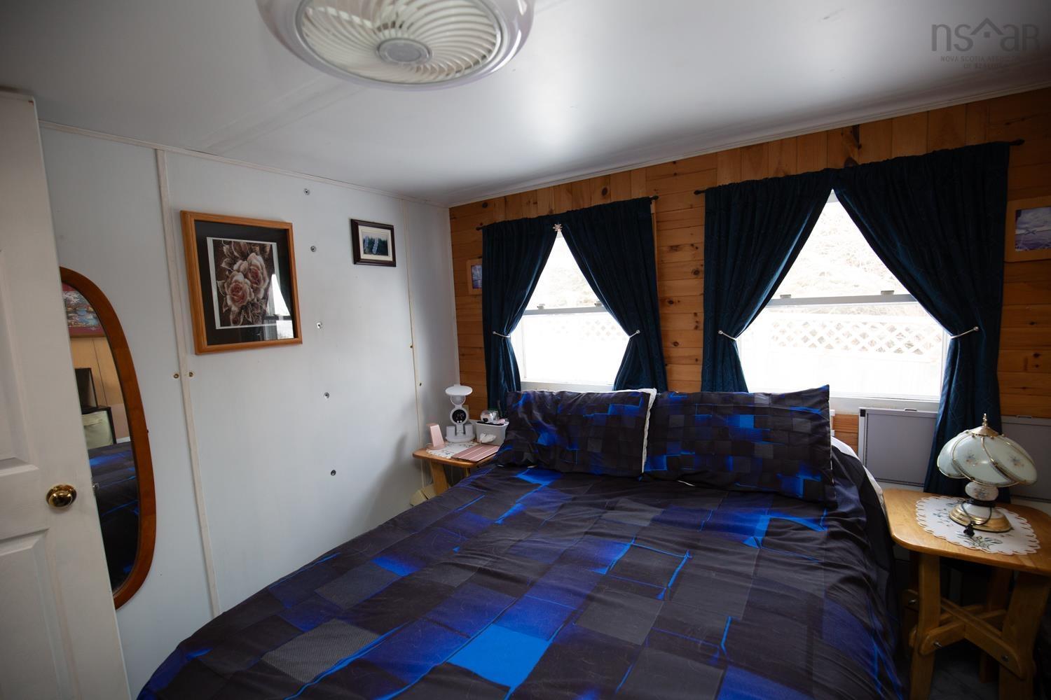 $499,000.00: 402 SMITH POINT Road, Fox Harbour