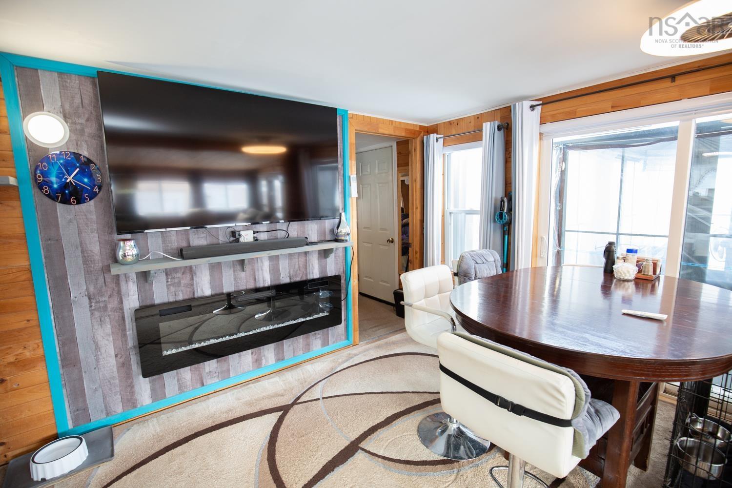 $499,000.00: 402 SMITH POINT Road, Fox Harbour