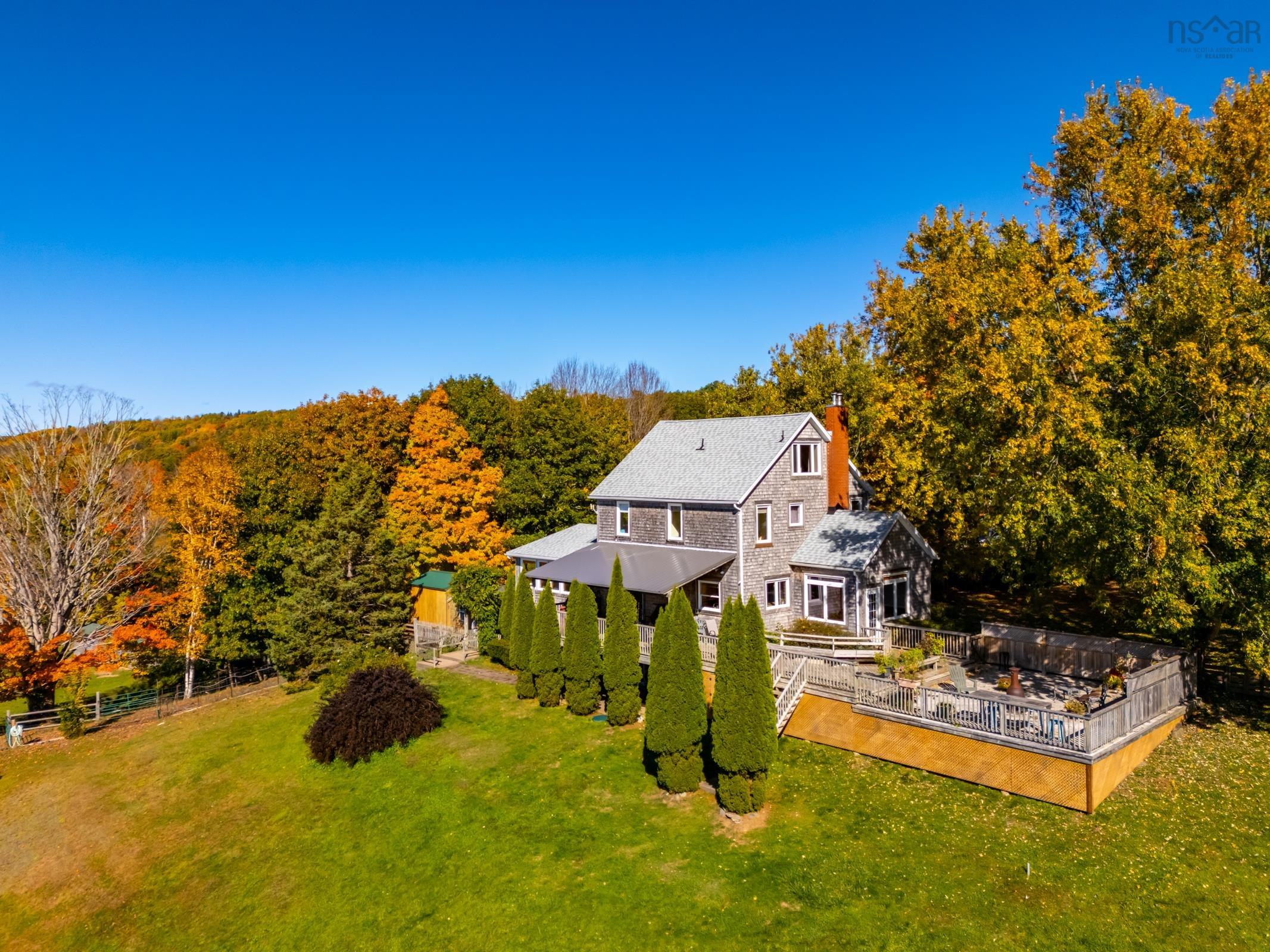 $899,000.00: 481 Chute Road, Bear River