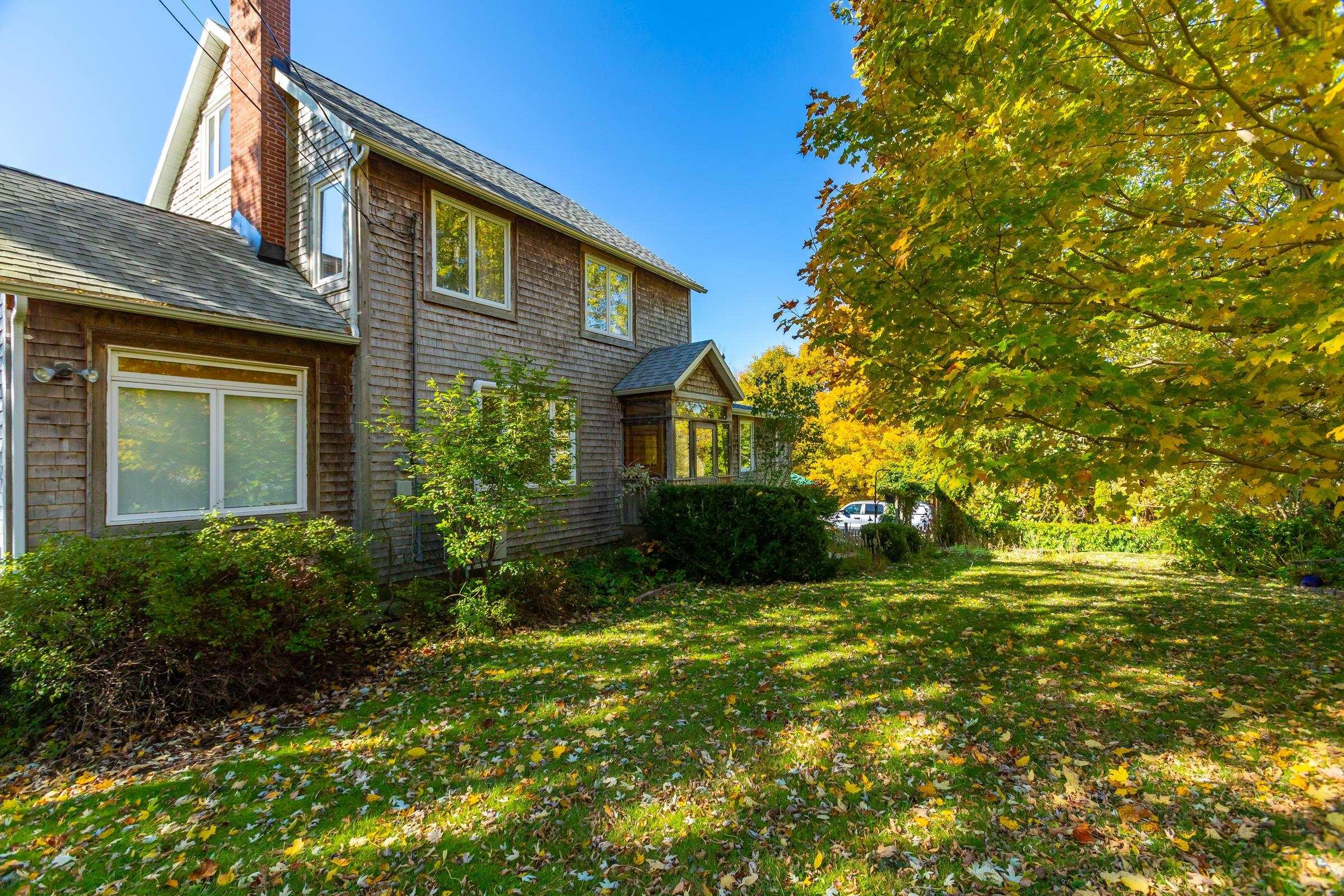 $899,000.00: 481 Chute Road, Bear River