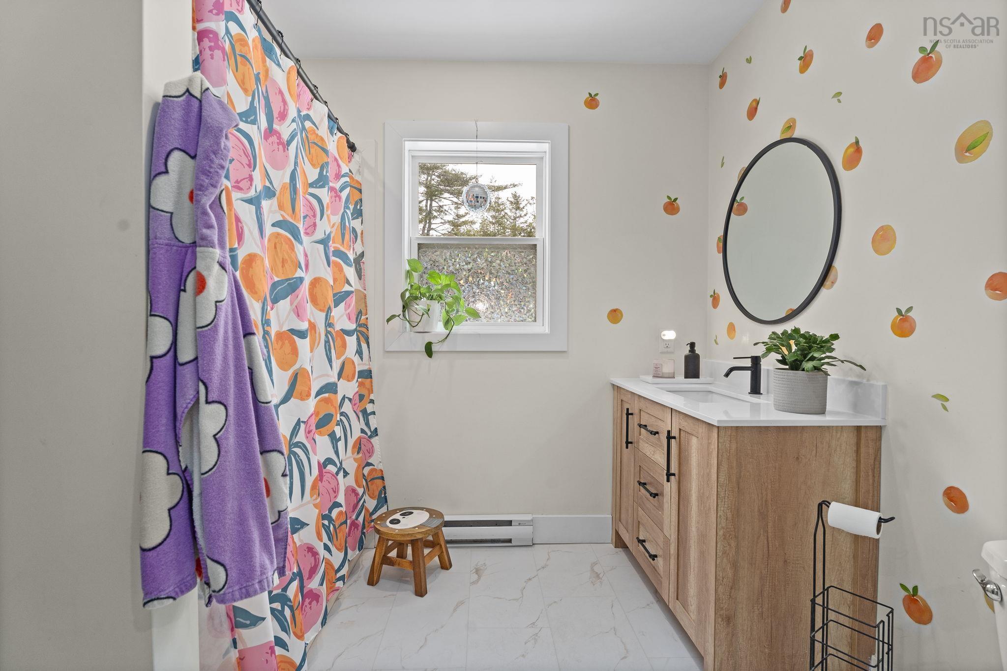 $899,900.00: 20 Sunview Crescent, East Uniacke