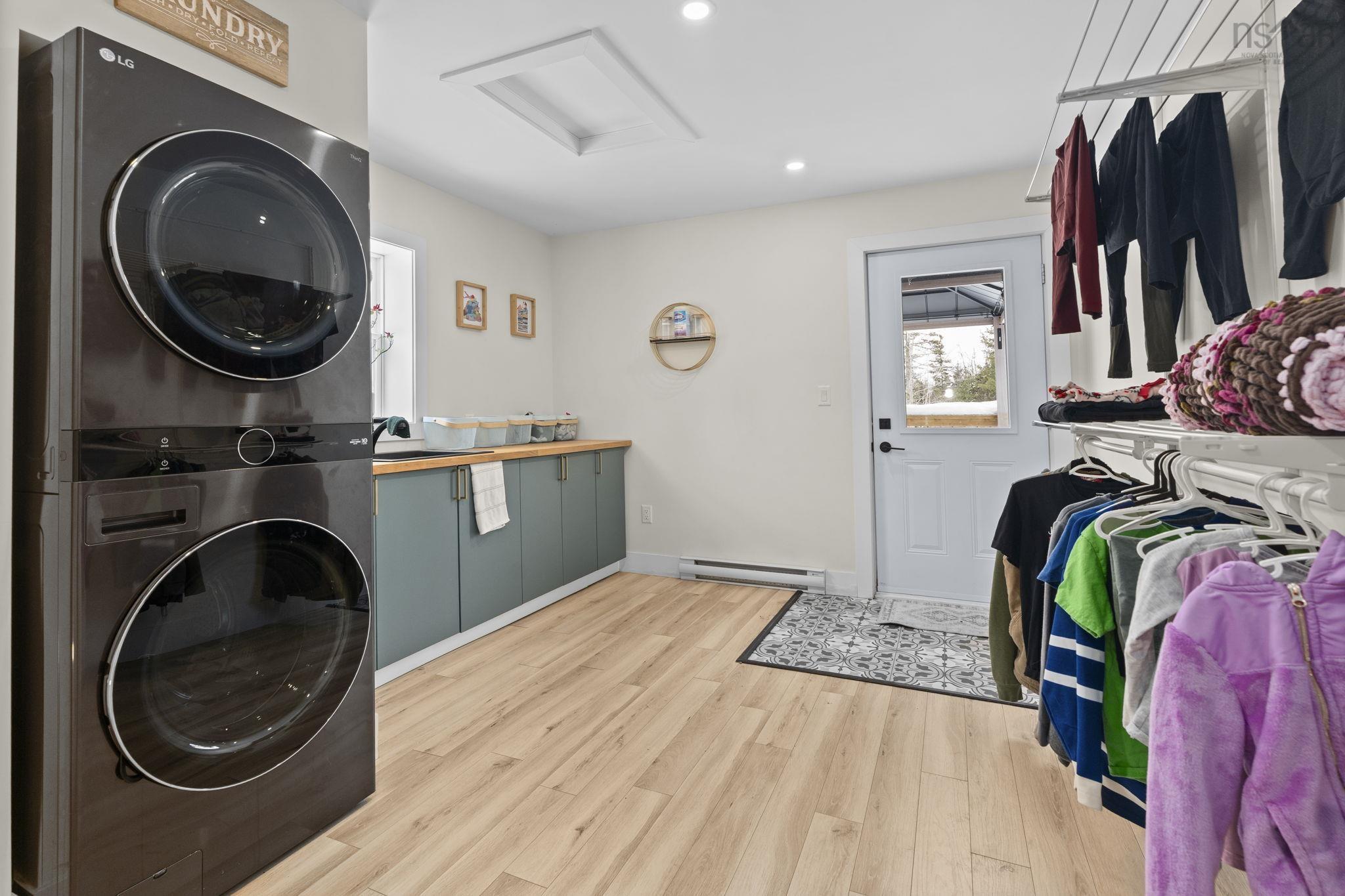 $899,900.00: 20 Sunview Crescent, East Uniacke