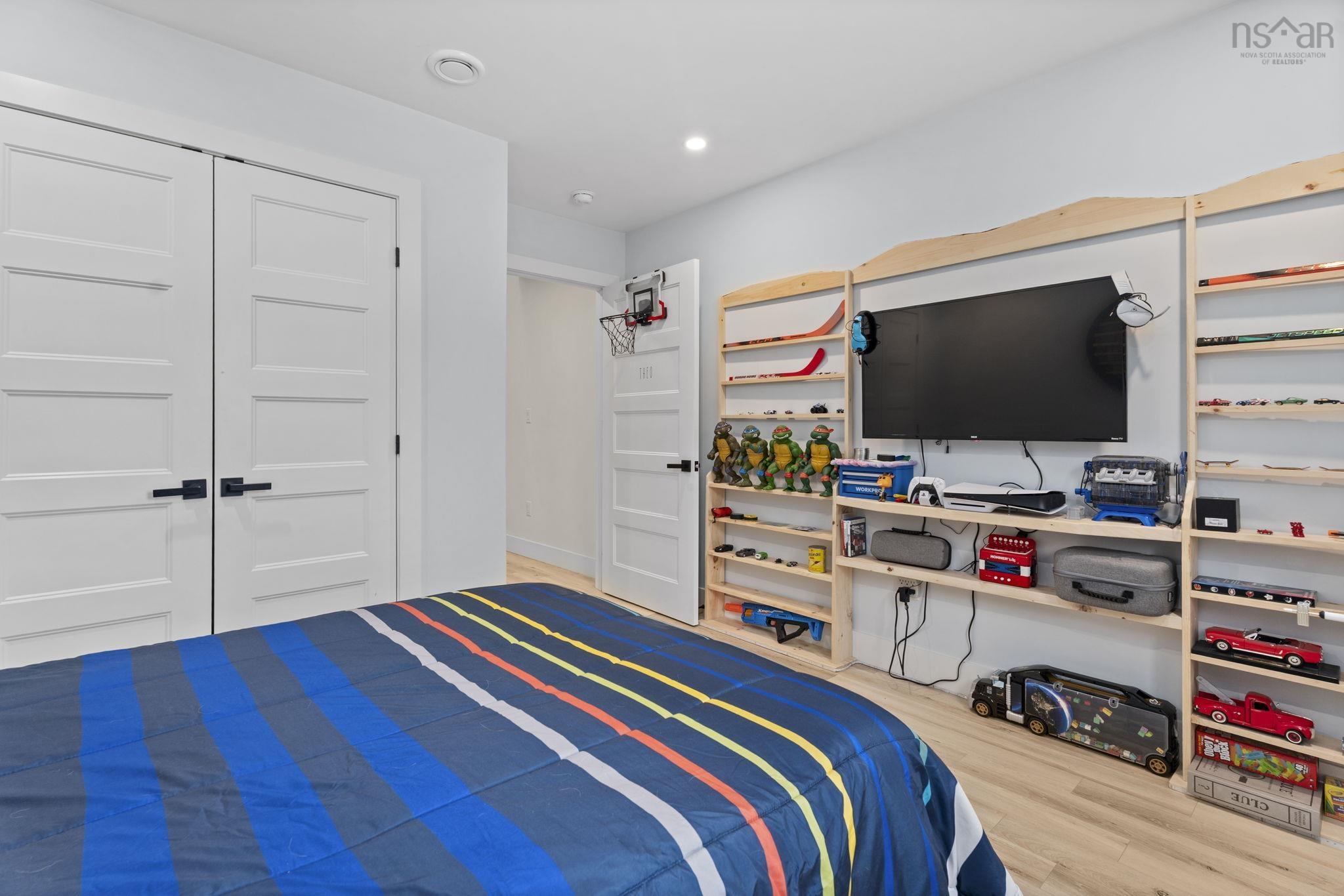 $899,900.00: 20 Sunview Crescent, East Uniacke