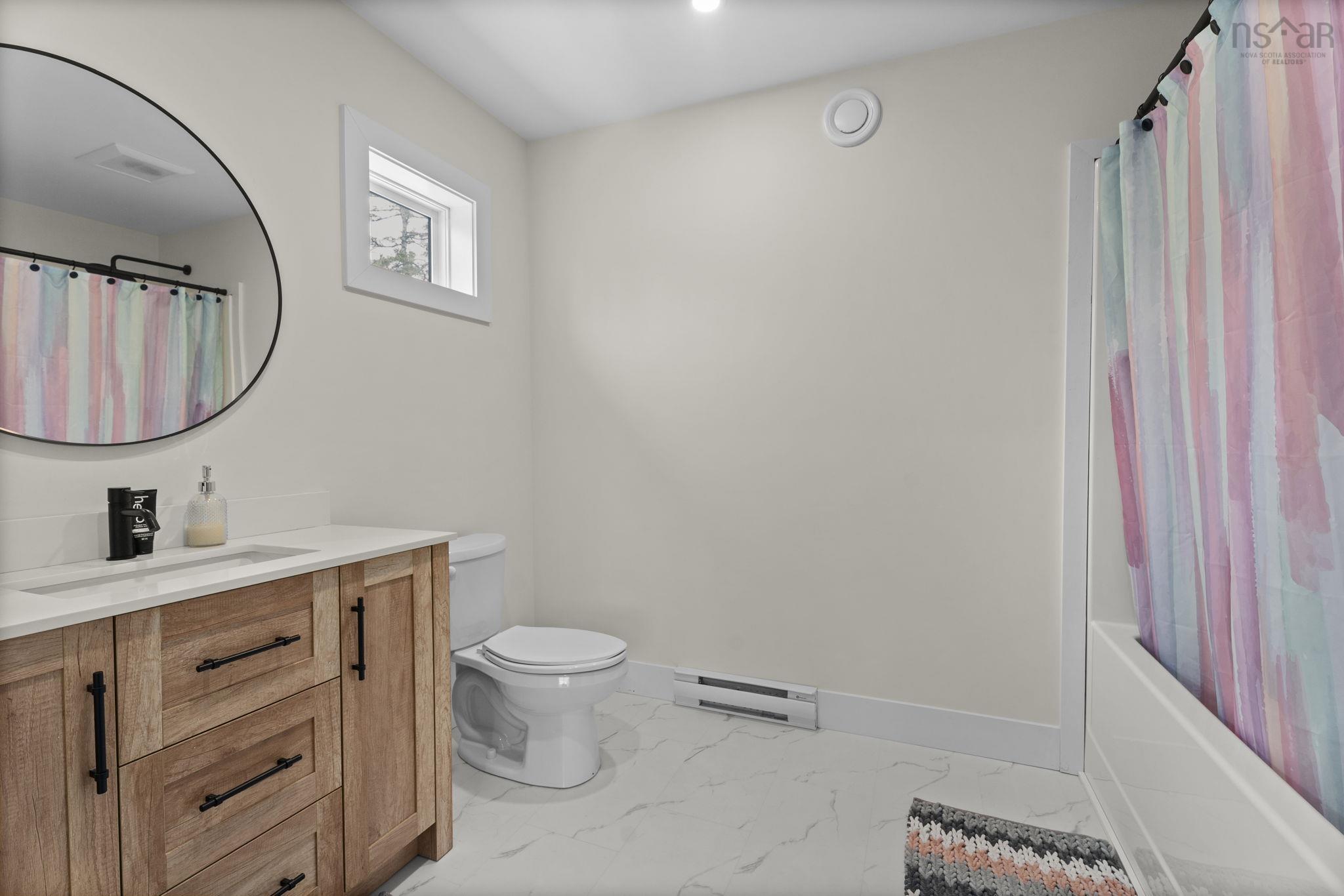 $899,900.00: 20 Sunview Crescent, East Uniacke