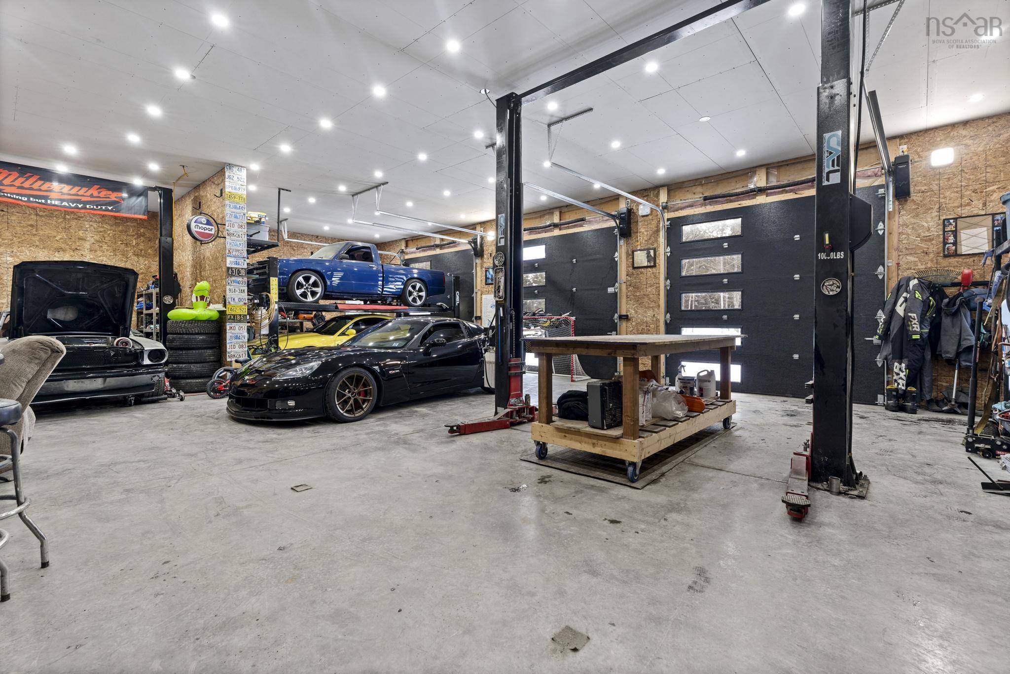 $899,900.00: 20 Sunview Crescent, East Uniacke