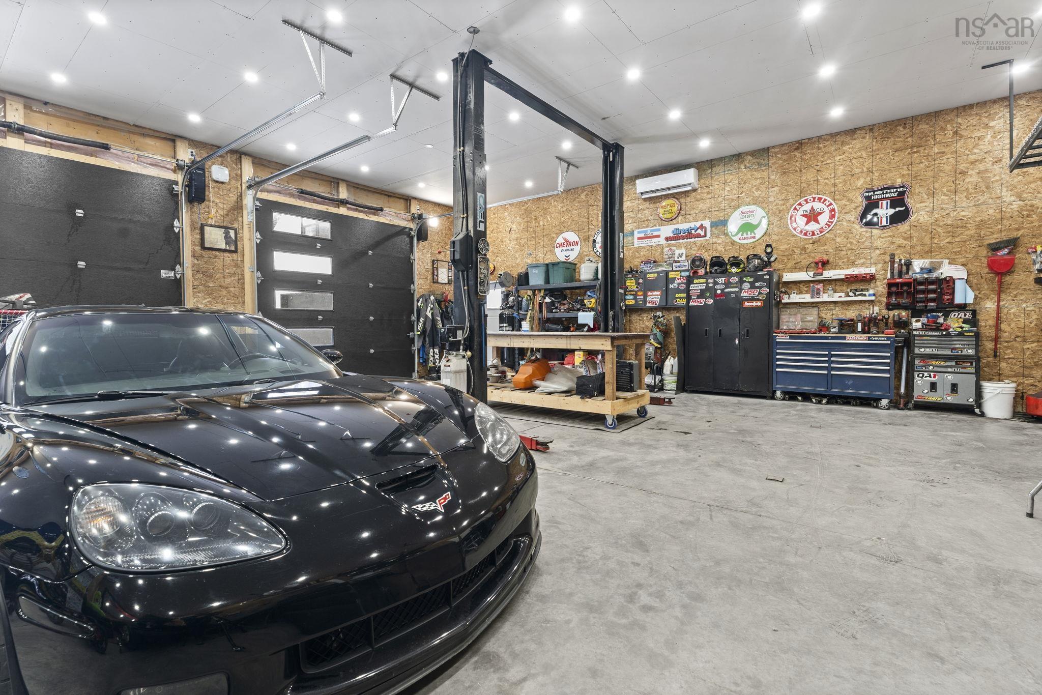 $899,900.00: 20 Sunview Crescent, East Uniacke