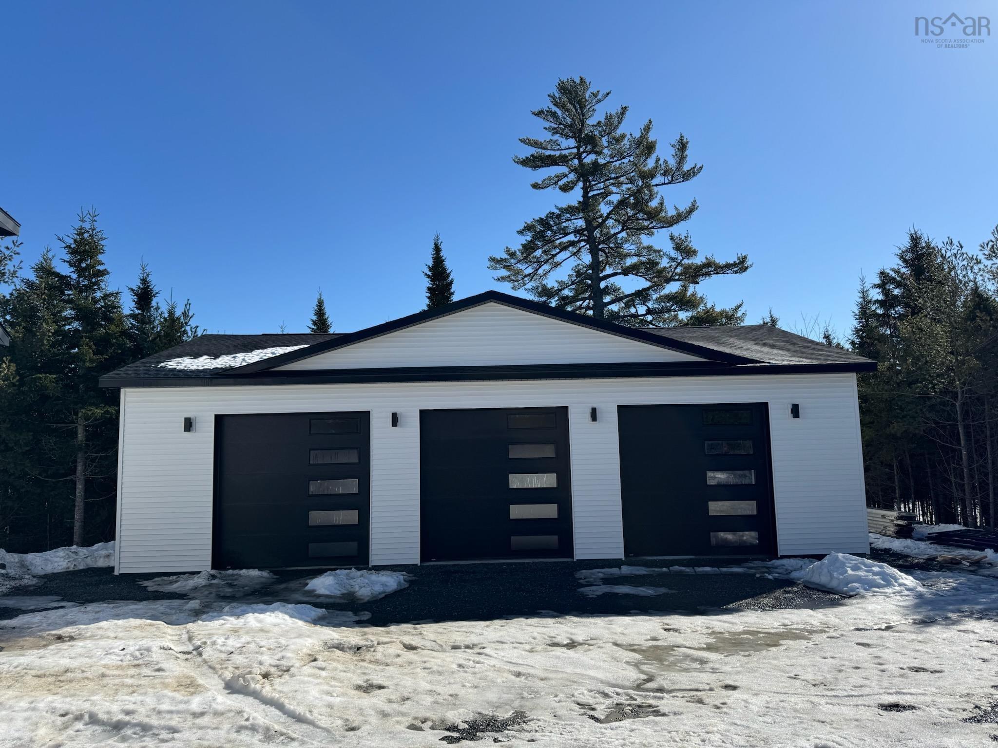 $869,900.00: 20 Sunview Crescent, East Uniacke