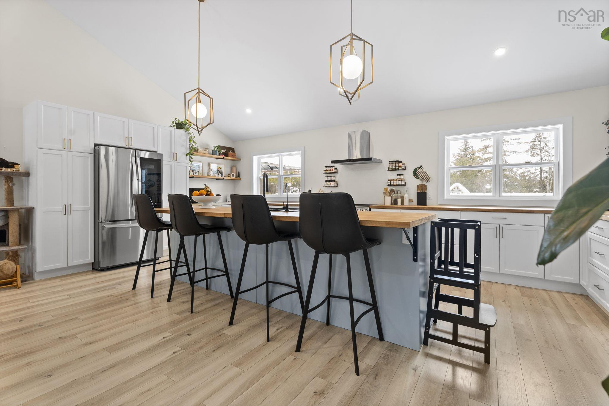 $899,900.00: 20 Sunview Crescent, East Uniacke