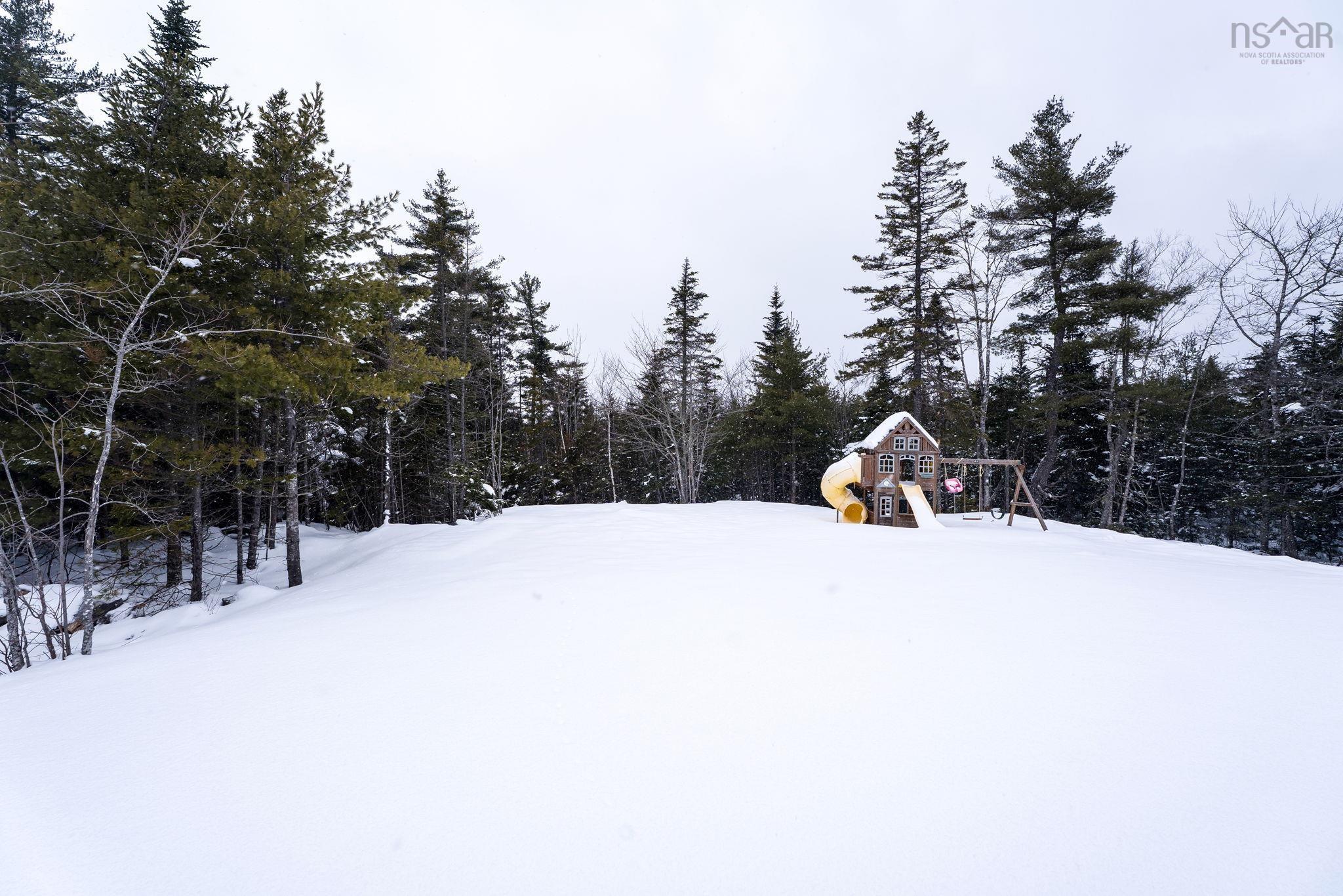 $899,900.00: 20 Sunview Crescent, East Uniacke