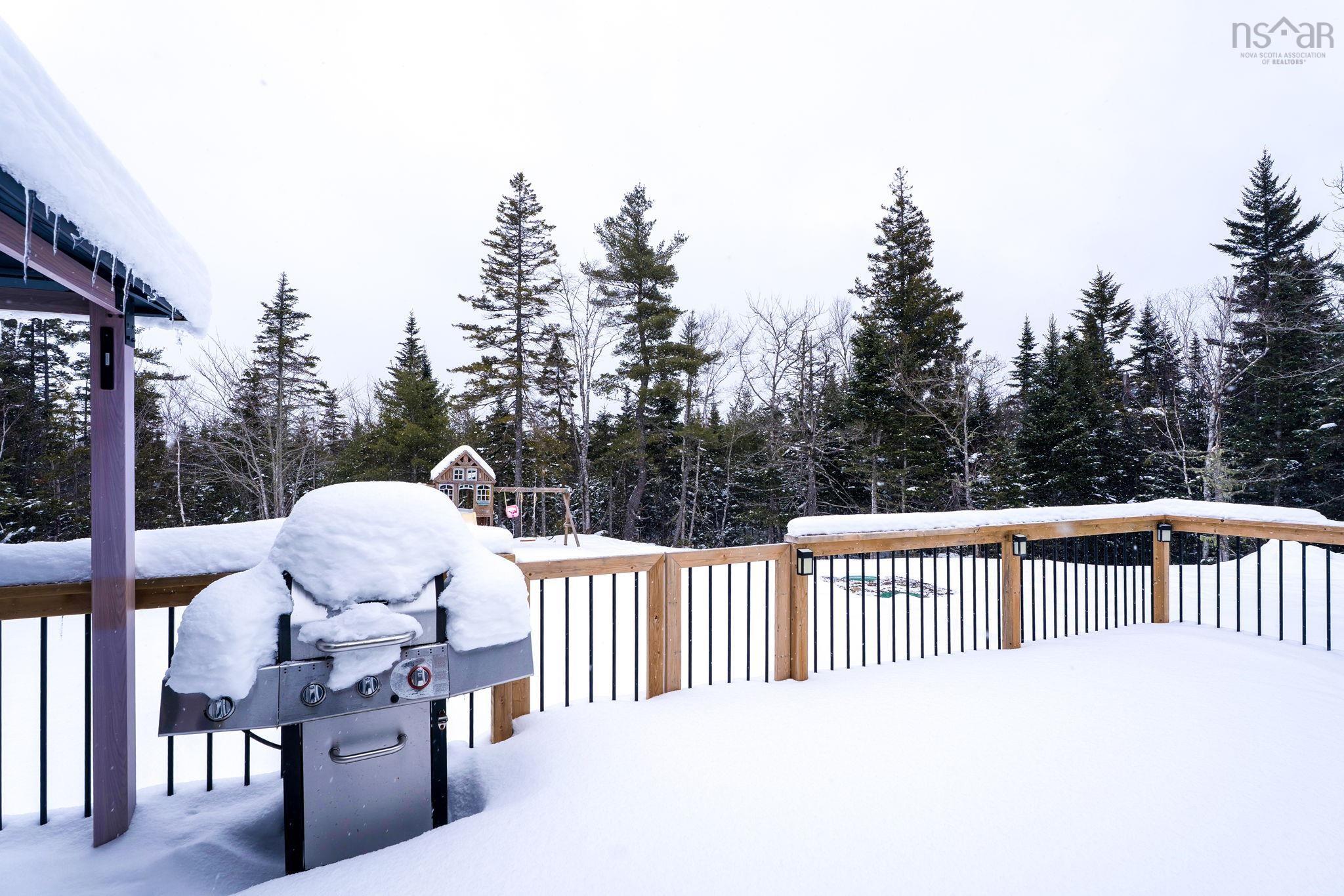 $899,900.00: 20 Sunview Crescent, East Uniacke