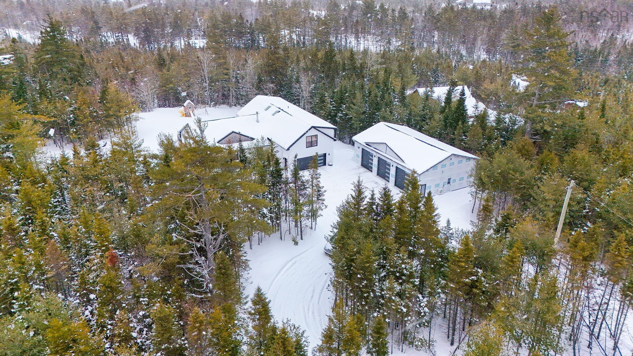 $869,900.00: 20 Sunview Crescent, East Uniacke