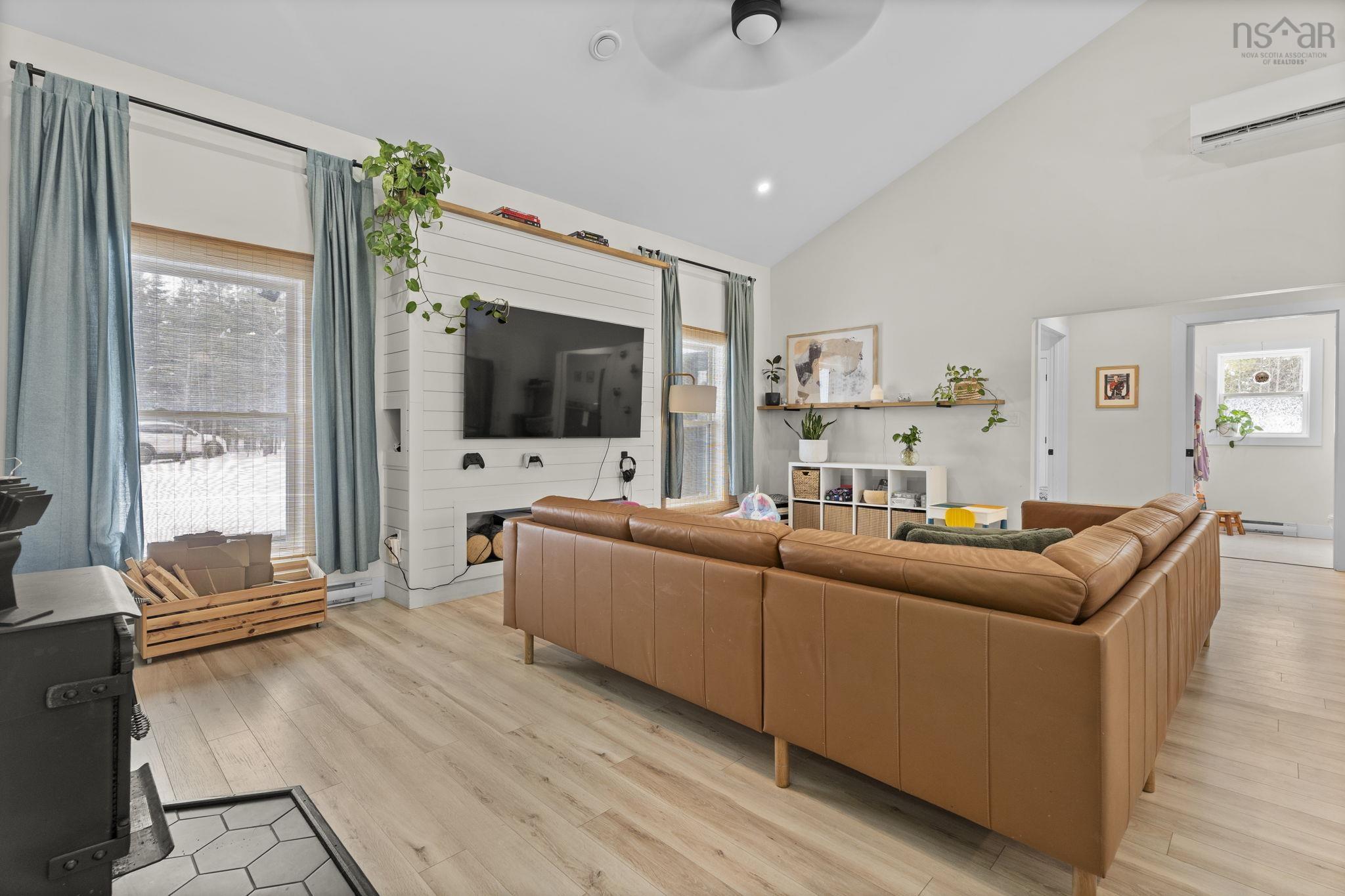 $899,900.00: 20 Sunview Crescent, East Uniacke