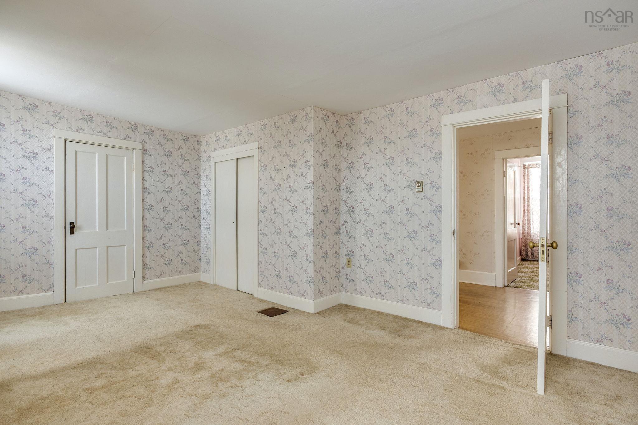 $259,000.00: 3693 Shore Road, Hillsburn